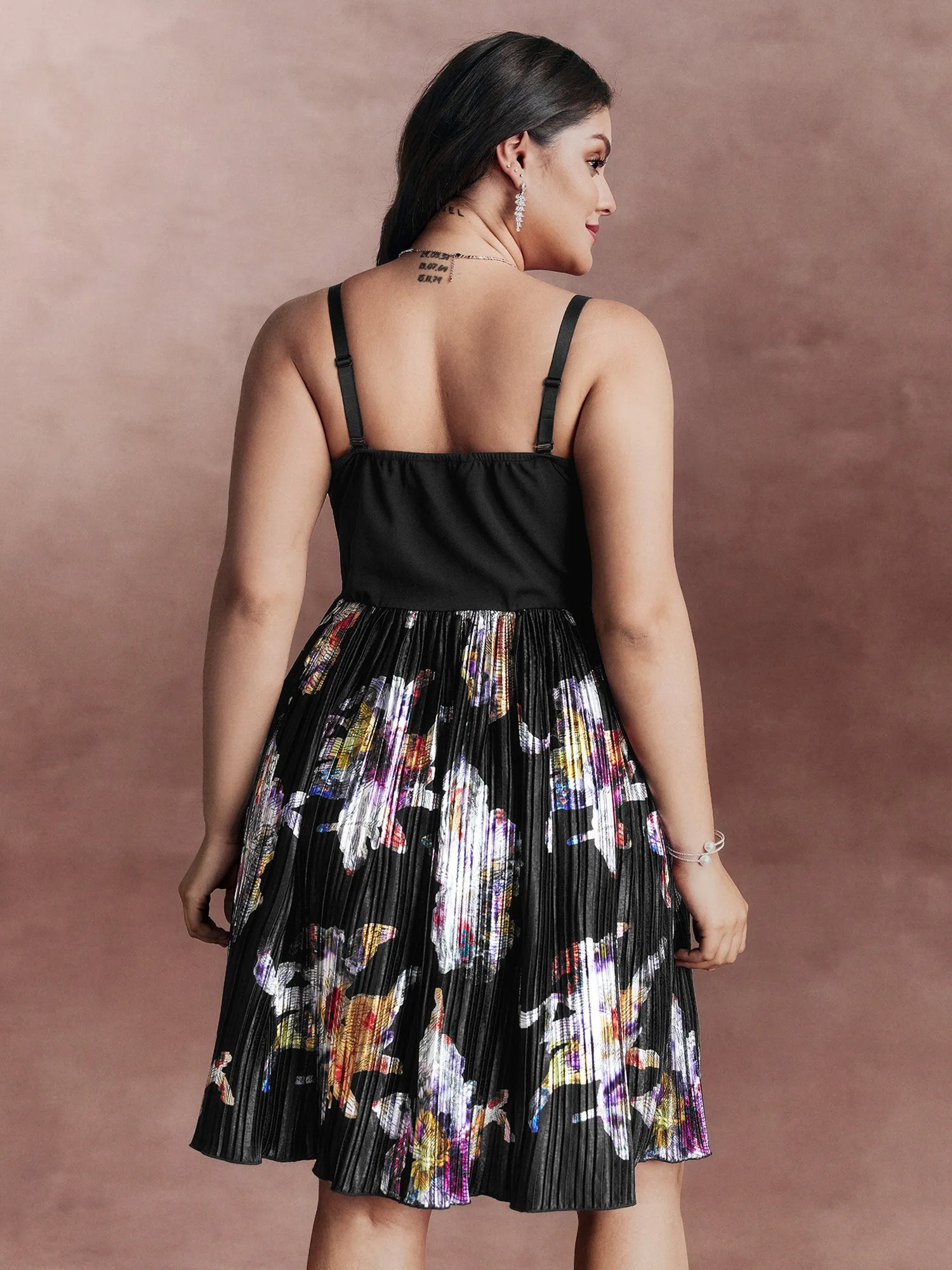 Floral Pleated Detachable Straps Contrast Mini Dress sold by Bloomchic product image thumbnail 5