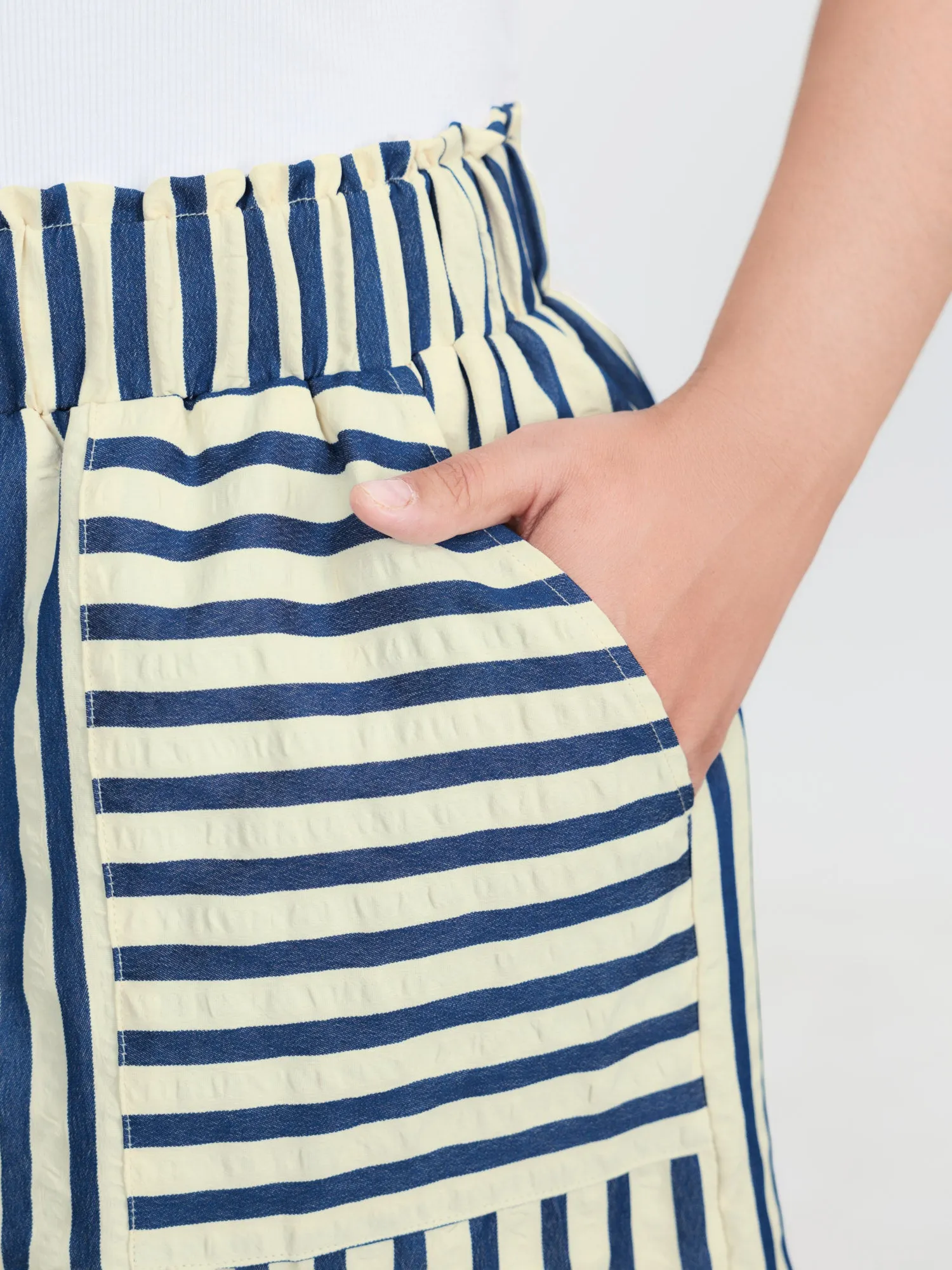 Asymmetrical Stripes Pockets Lined Shorts sold by Bloomchic product image thumbnail 3