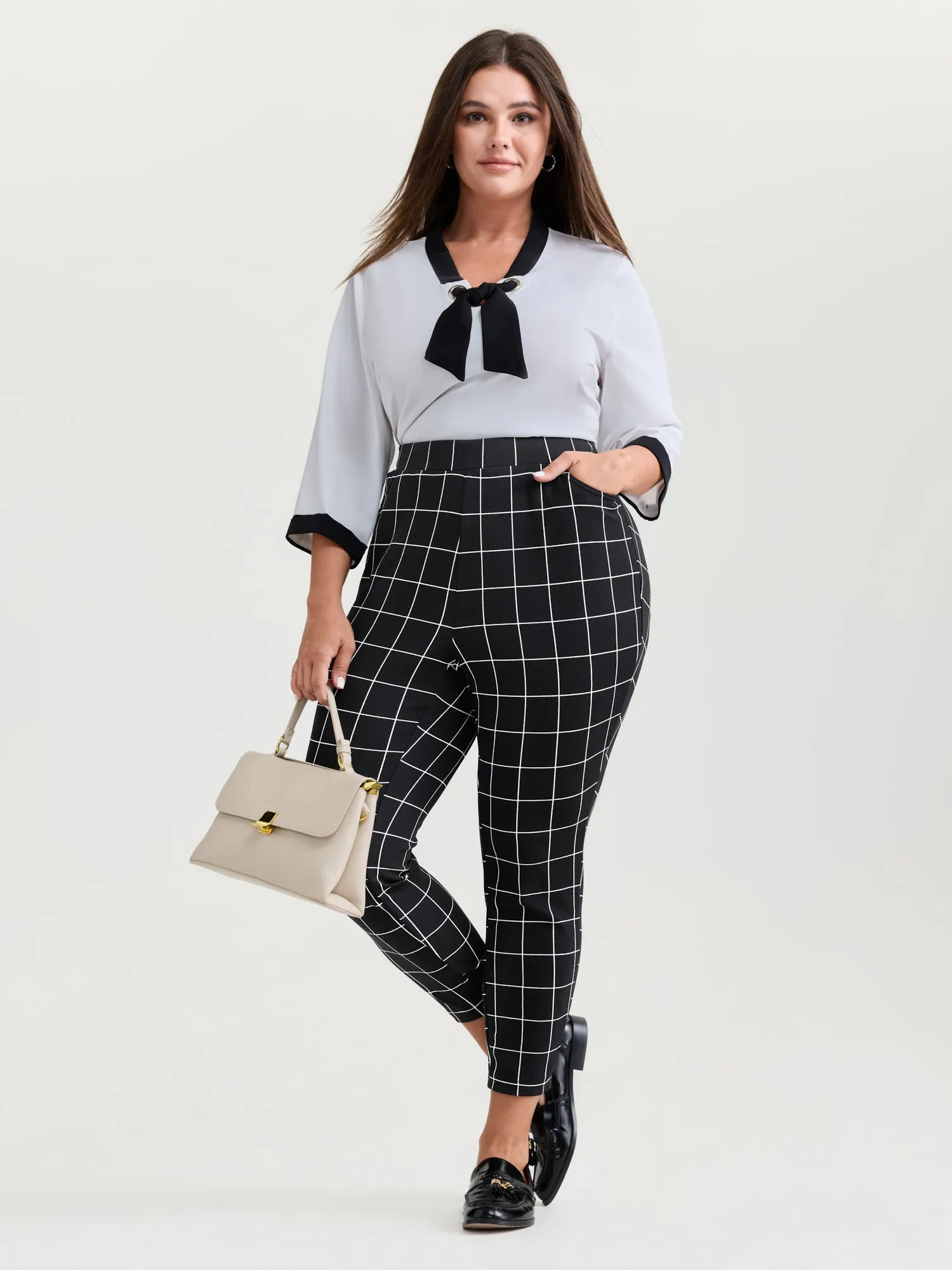Monochrome Checkered Print Pull-On Pants sold by Bloomchic product image thumbnail 2