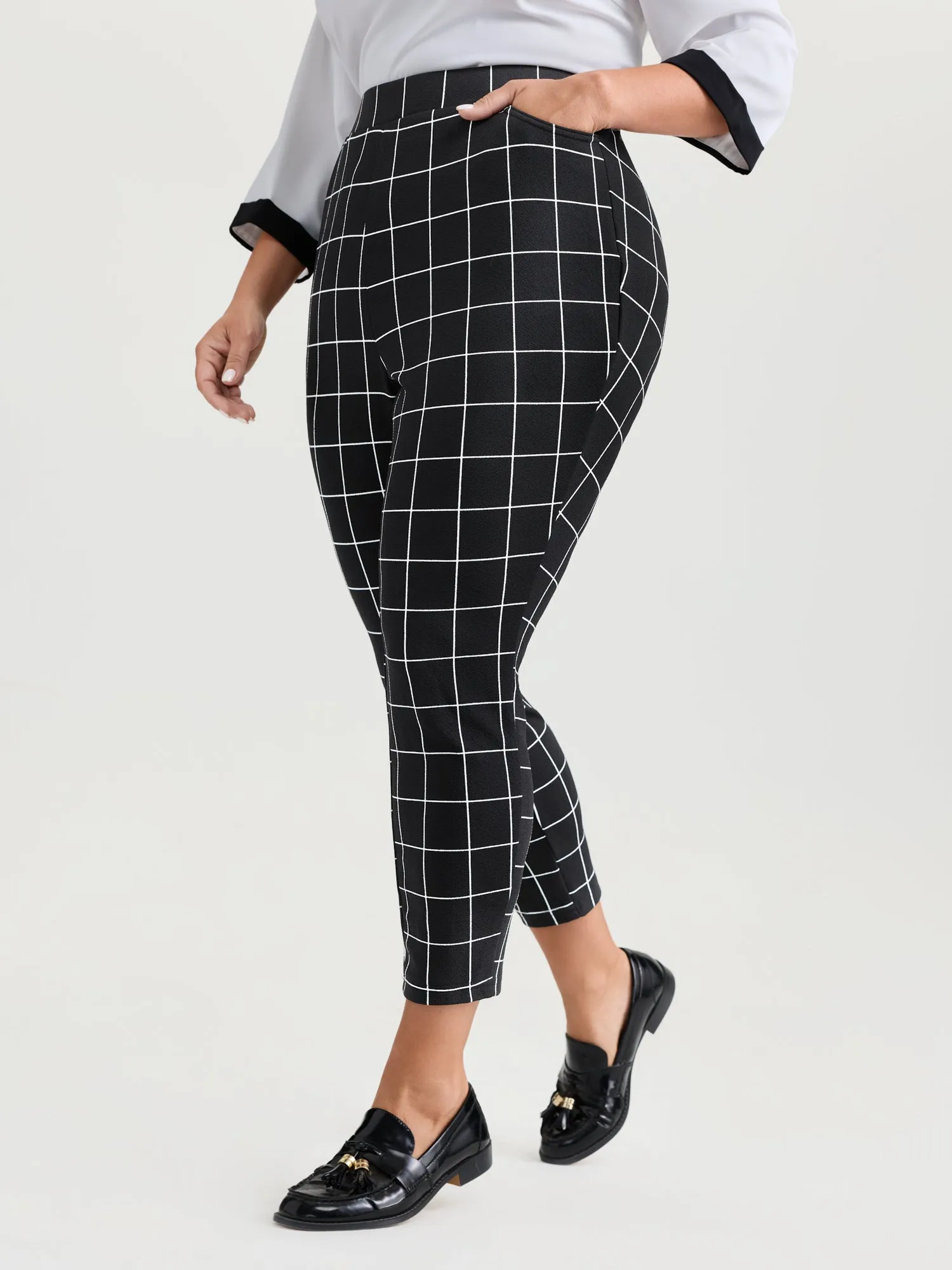 Monochrome Checkered Print Pull-On Pants sold by Bloomchic