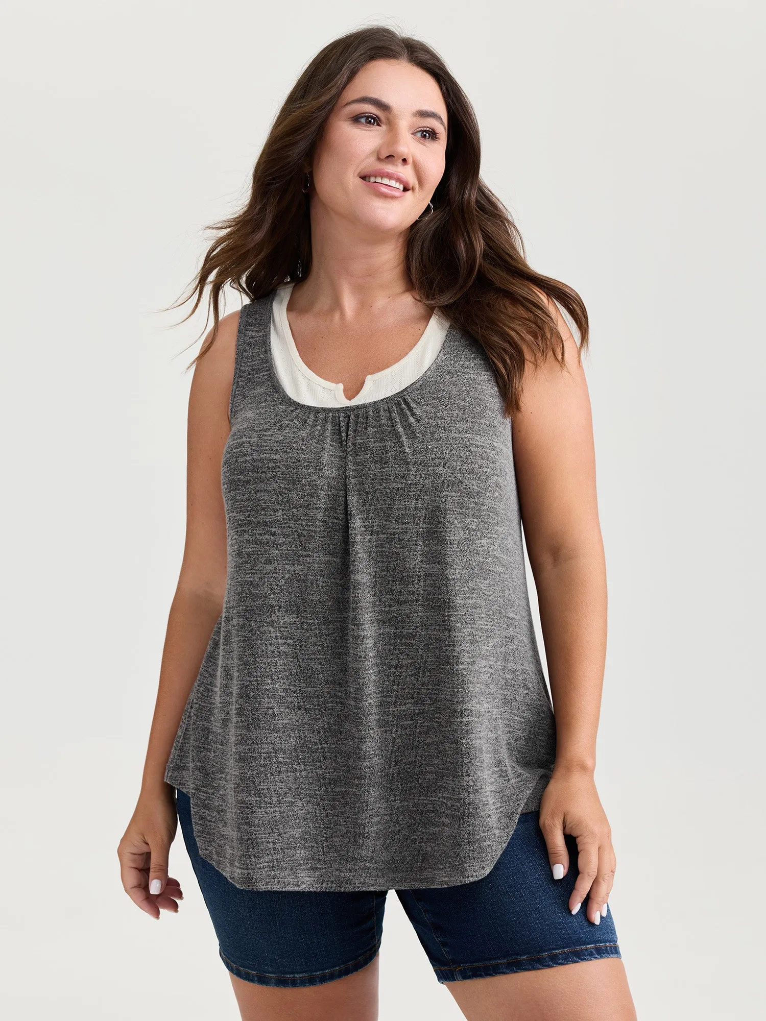 Supersoft Scoop Neckline Color Contrast Tank Top sold by Bloomchic product image thumbnail 2