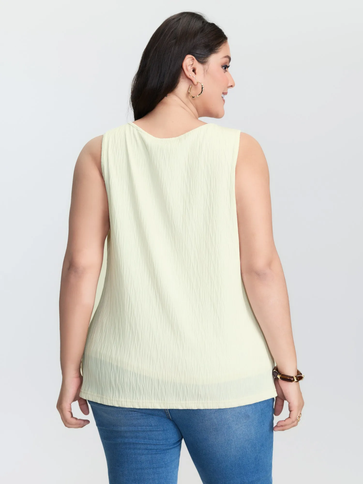 Keyhole Neckline Plain Textured Tank Top sold by Bloomchic product image thumbnail 4
