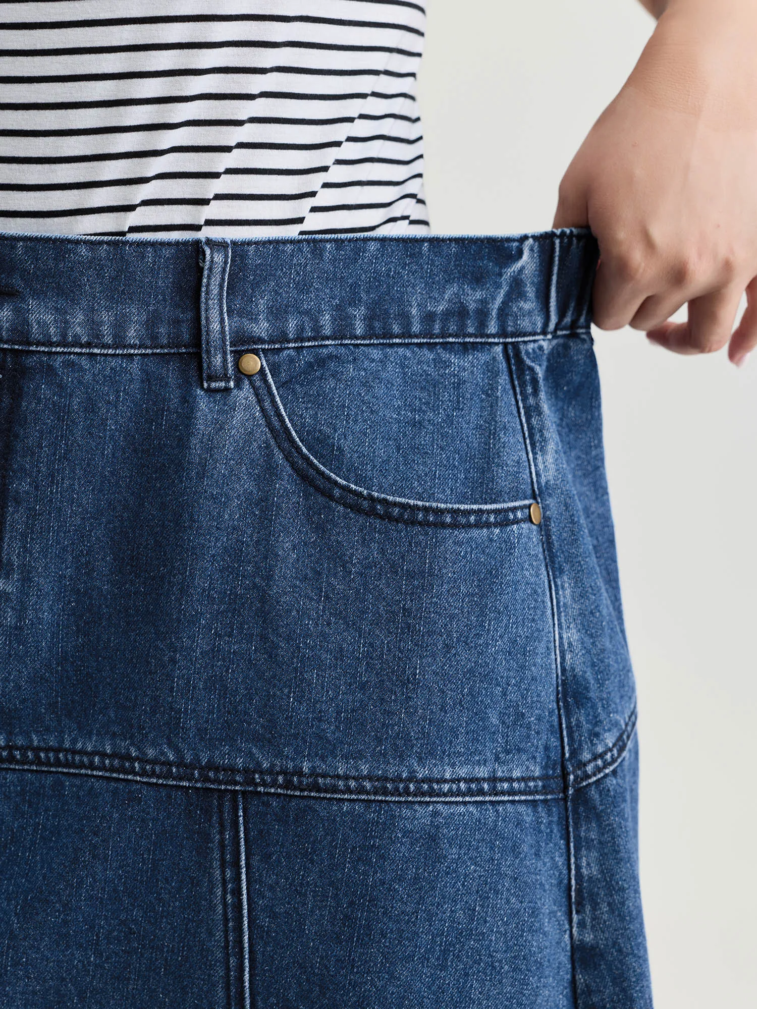 Elastic Back Waistband Maxi Denim Skirt sold by Bloomchic product image thumbnail 4