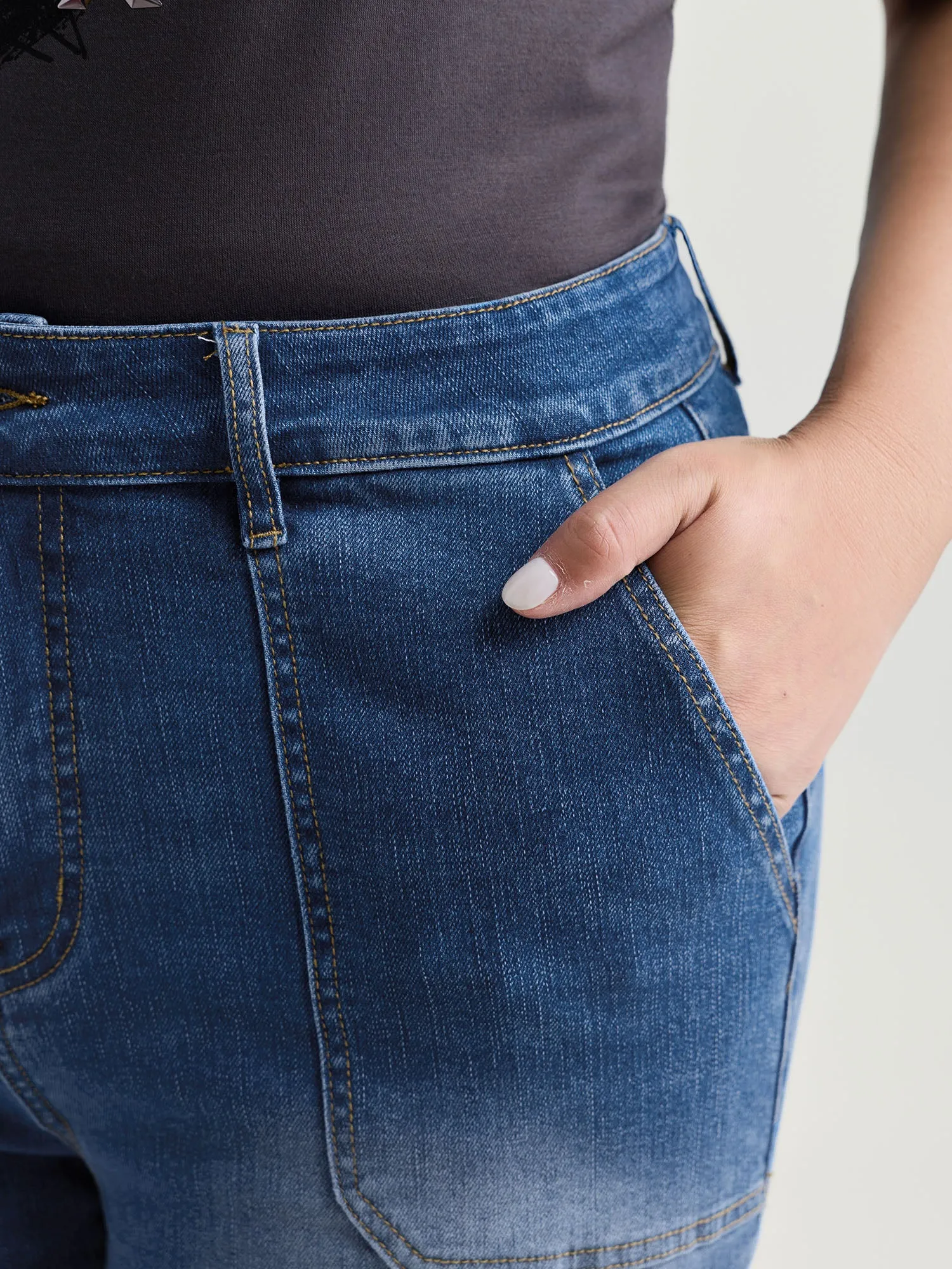 Elastic Back-Waist Skinny-Fit Denim Shorts sold by Bloomchic product image thumbnail 3