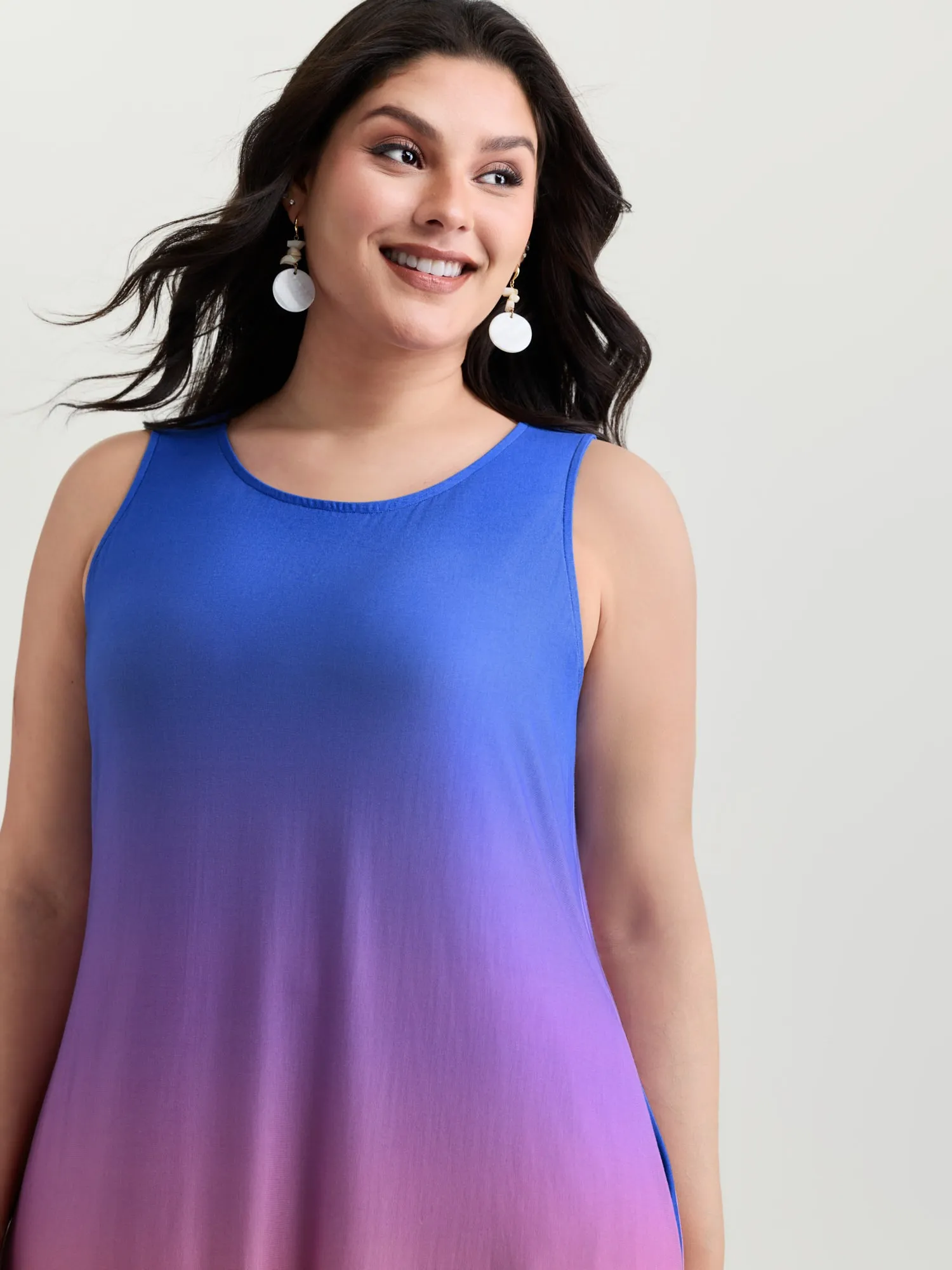 Island Print Ombre Sleeveless Midi Dress sold by Bloomchic product image thumbnail 2