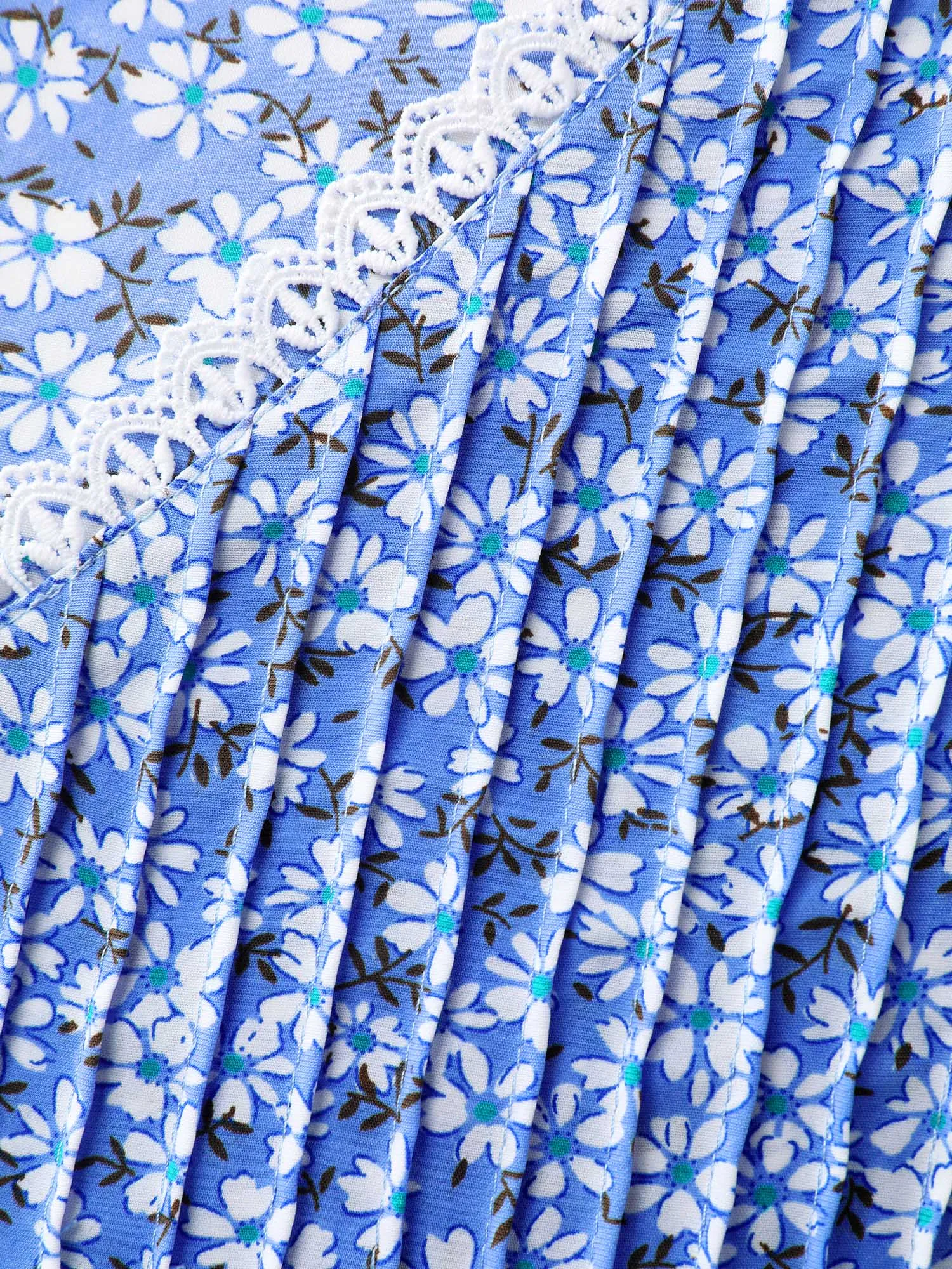 Micro Floral Print Lace Trim Blouse sold by Bloomchic product image thumbnail 5