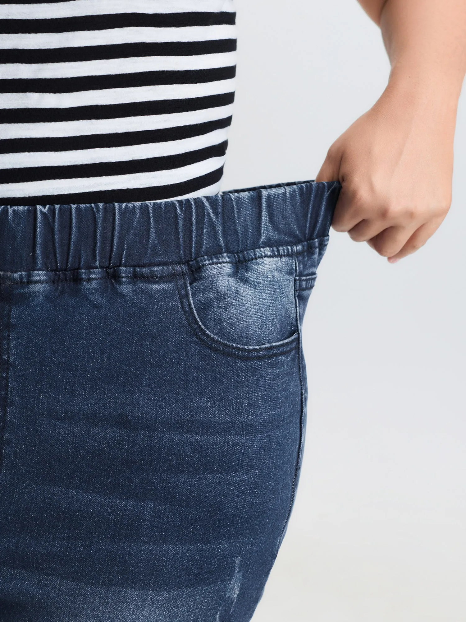 Pull-On Stretchy Waist Ripped Detail Jeans sold by Bloomchic product image thumbnail 4