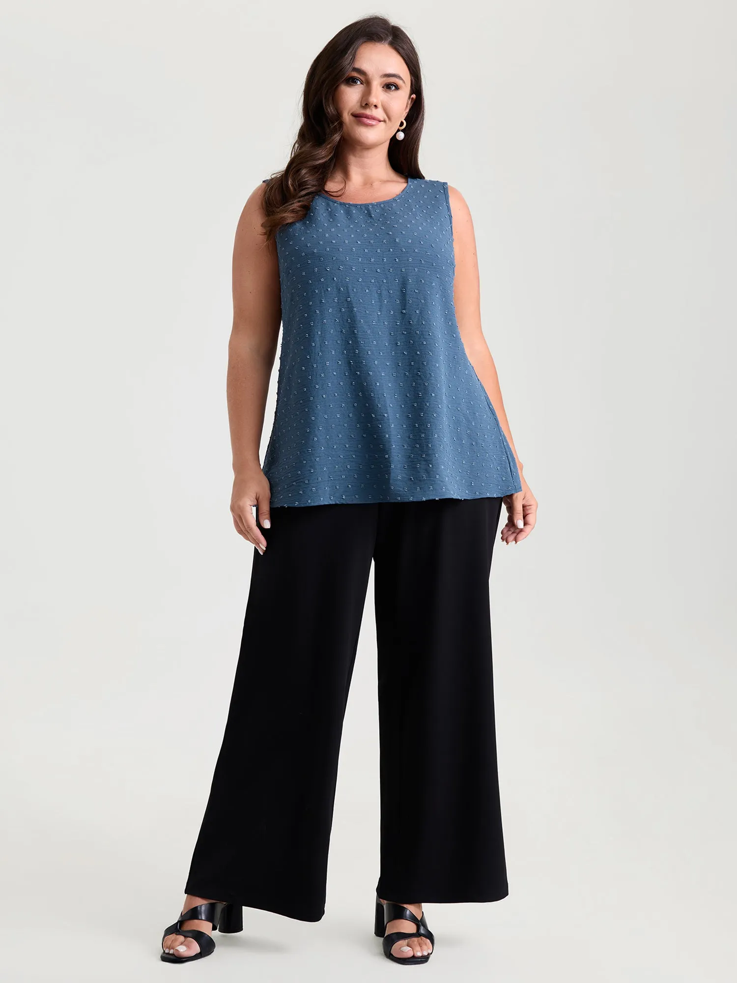 Cut-Out Textured Open Back Tank Top sold by Bloomchic product image thumbnail 3