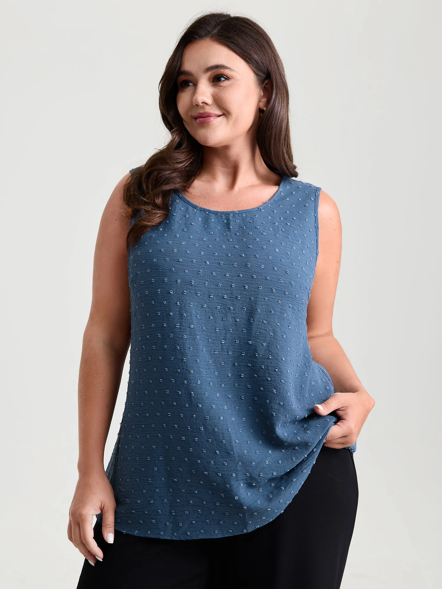 Cut-Out Textured Open Back Tank Top sold by Bloomchic product image thumbnail 2