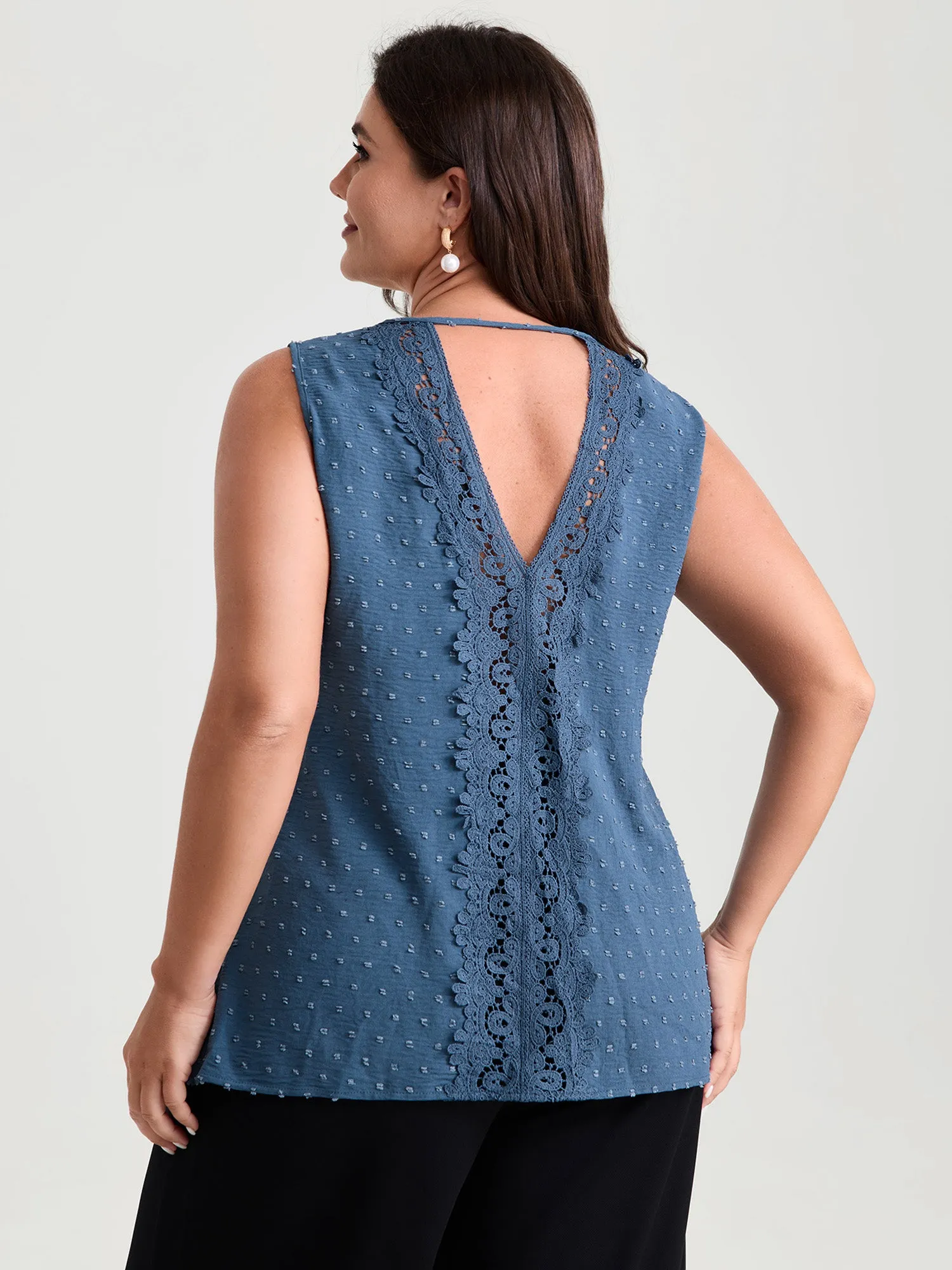 Cut-Out Textured Open Back Tank Top sold by Bloomchic product image thumbnail 4