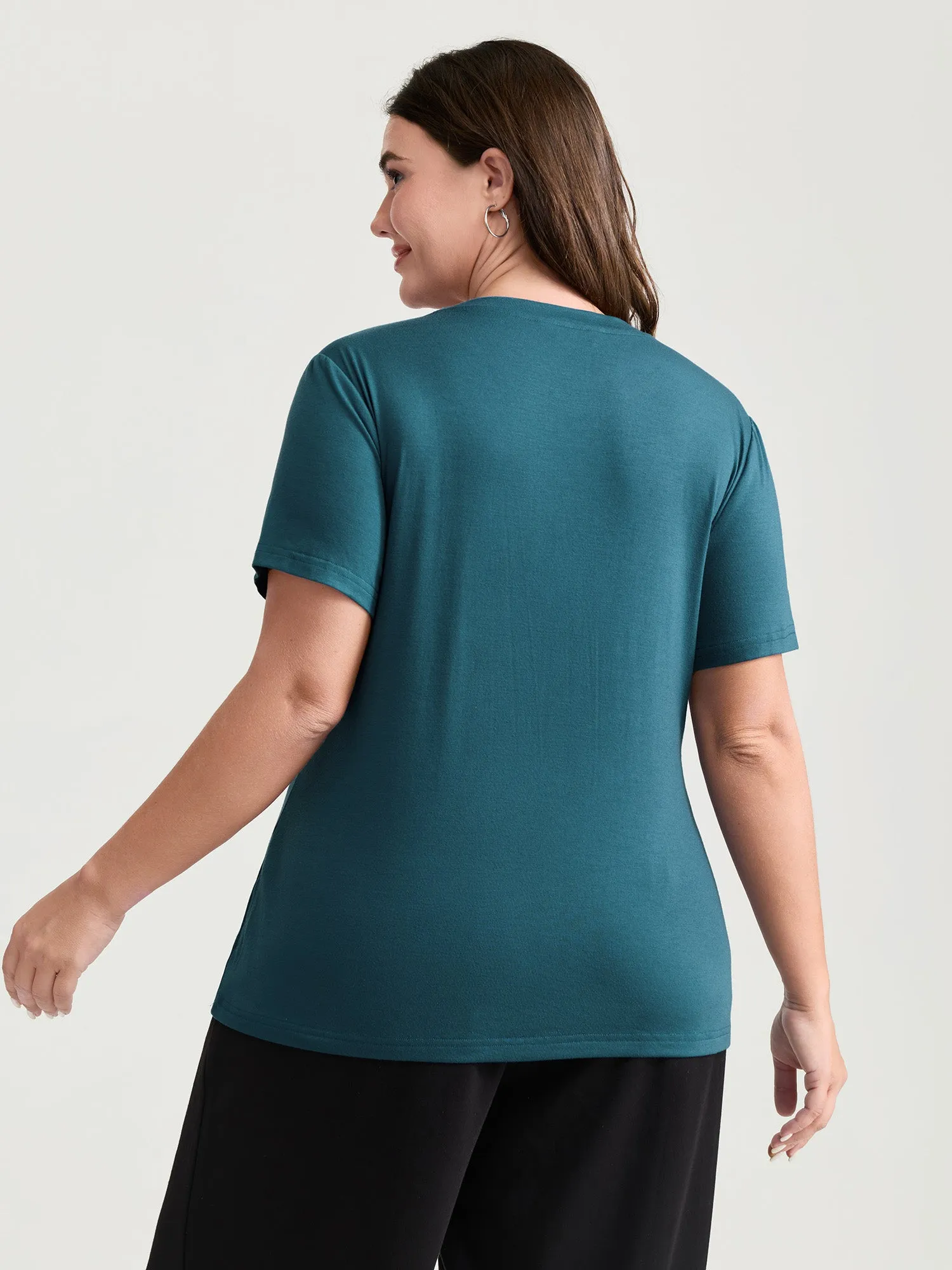 Supersoft Colorful Cats Print T-Shirt sold by Bloomchic product image thumbnail 4