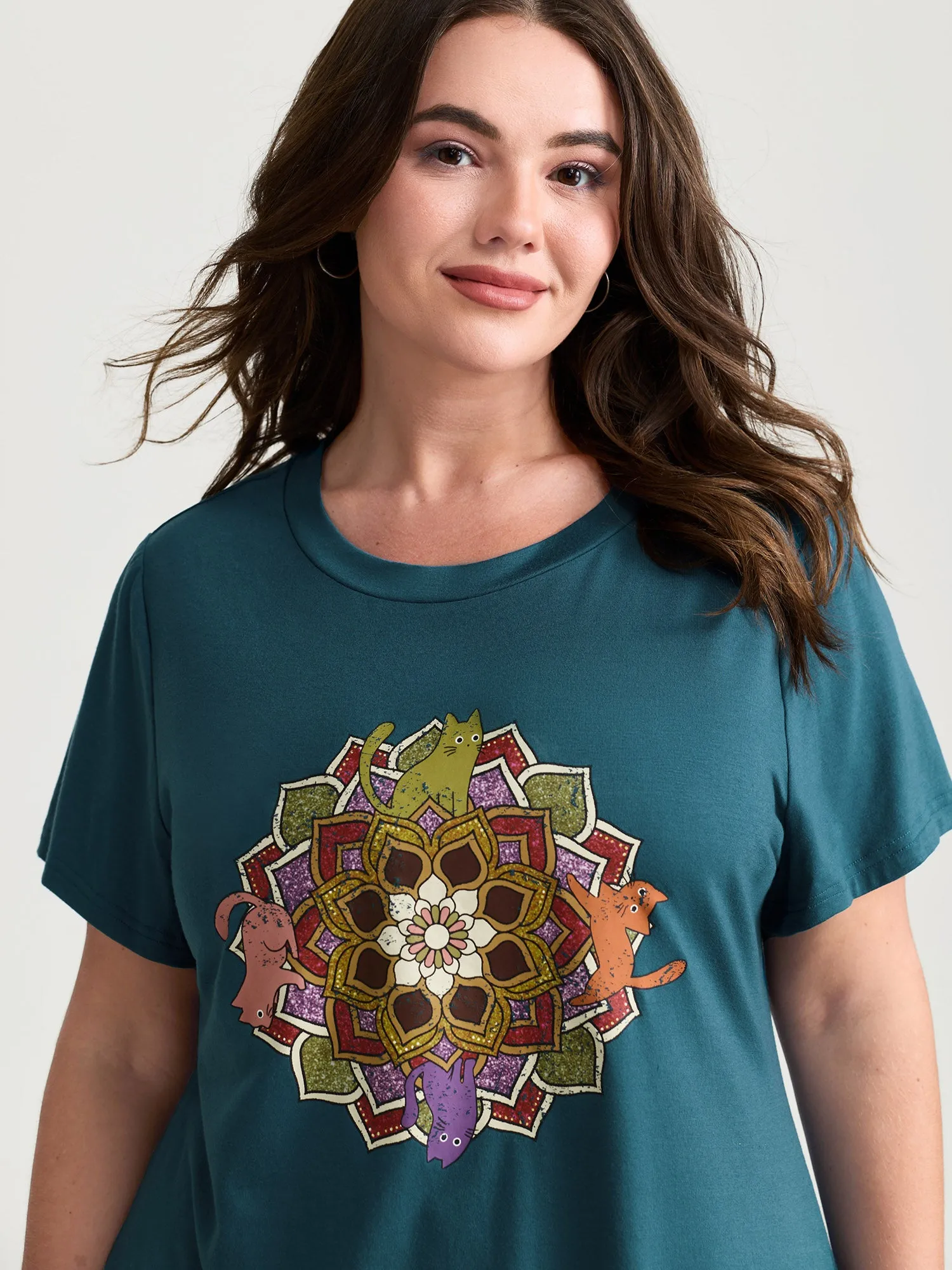 Supersoft Colorful Cats Print T-Shirt sold by Bloomchic product image thumbnail 2