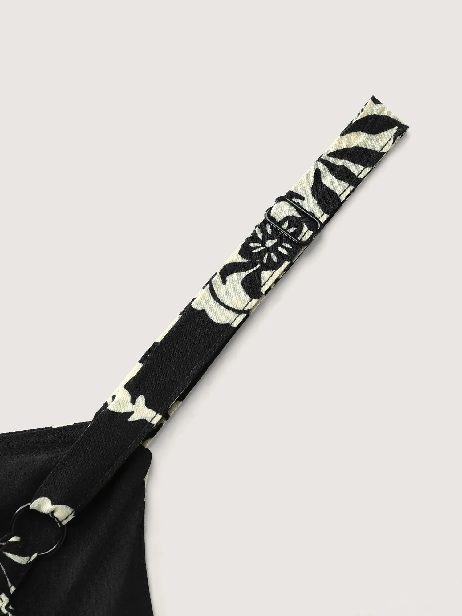 Boho Geometric Print Cami Flowy Maxi Dress sold by Bloomchic product image thumbnail 5