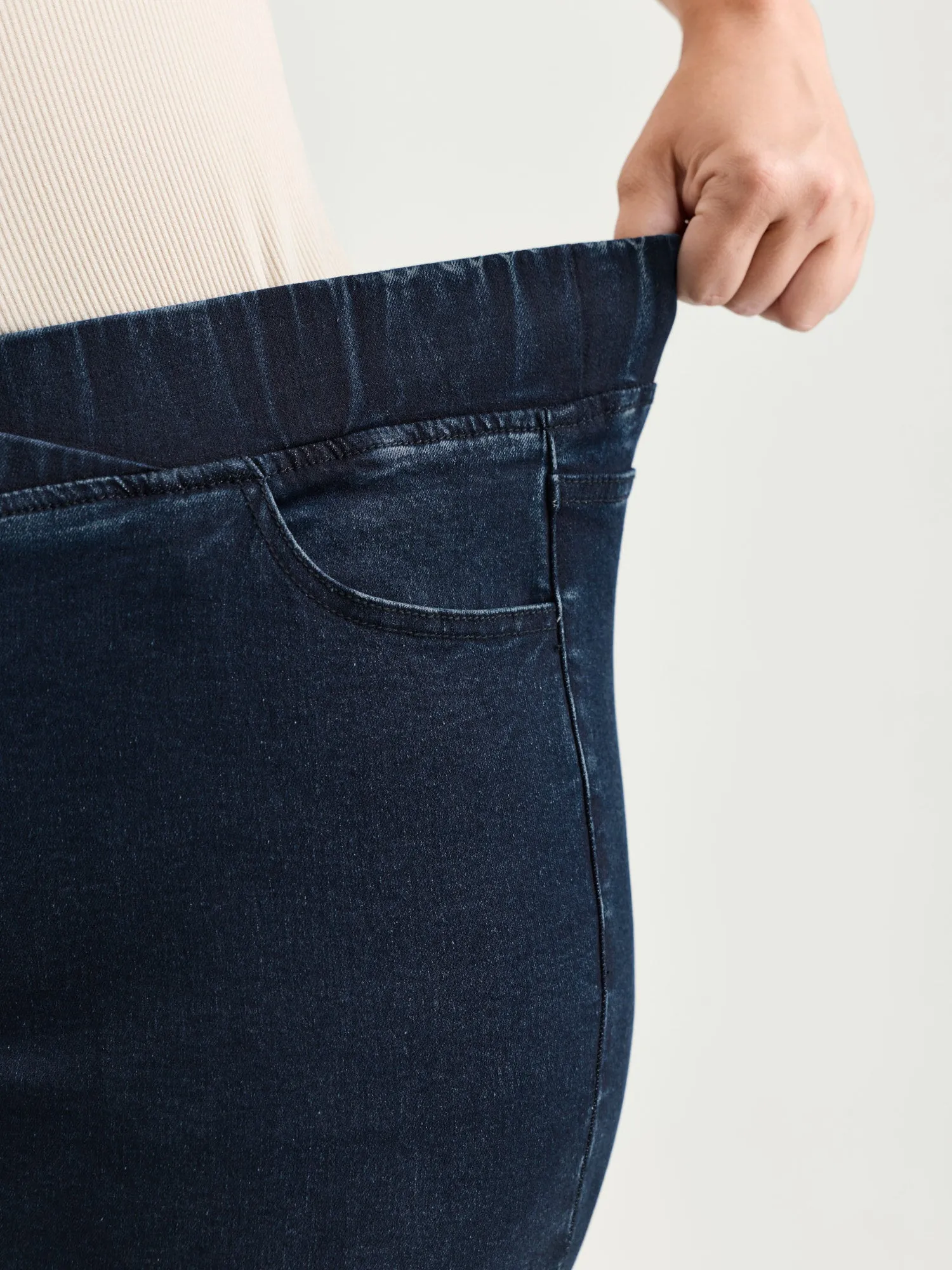 Elastic Back Waistband Skinny-Fit Denim Shorts sold by Bloomchic product image thumbnail 4