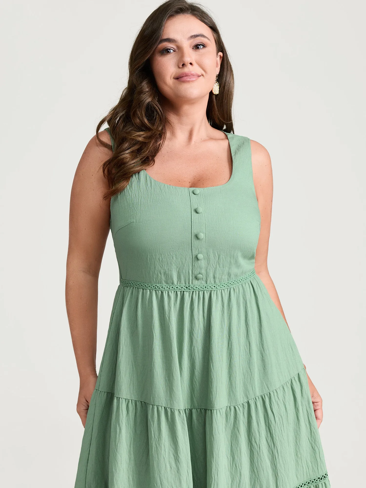 Lace Trim Sleeveless Tiered Maxi Dress sold by Bloomchic product image thumbnail 2