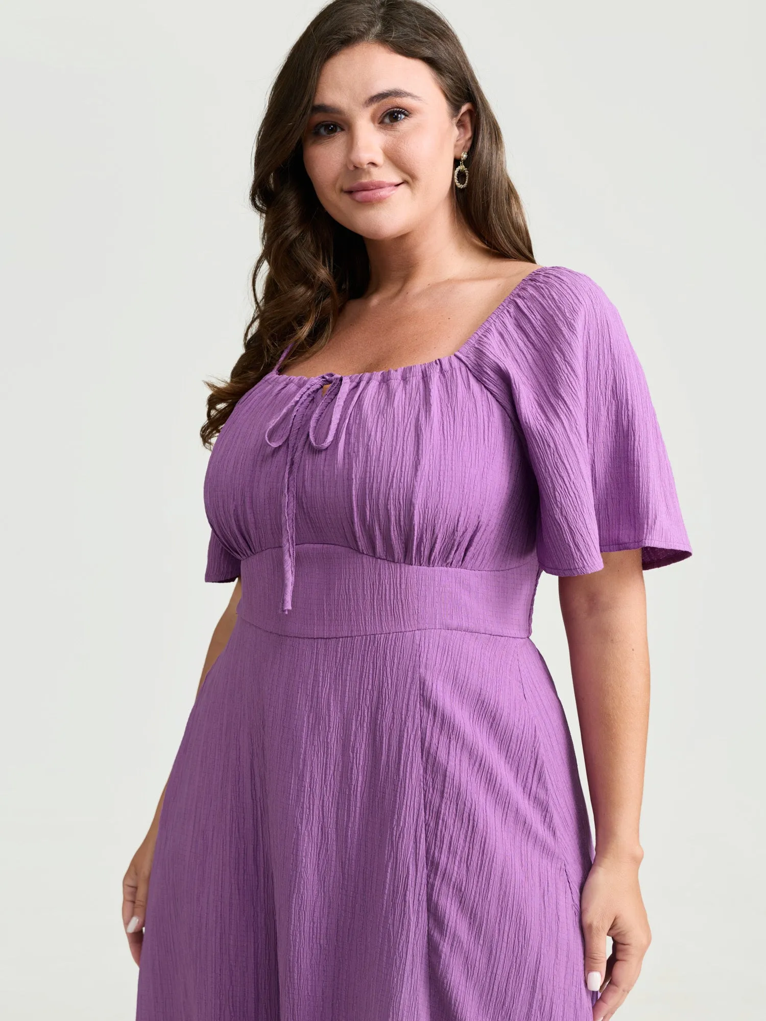 Textured Curvy Hem Bust-Friendly Slit Midi Dress sold by Bloomchic product image thumbnail 2