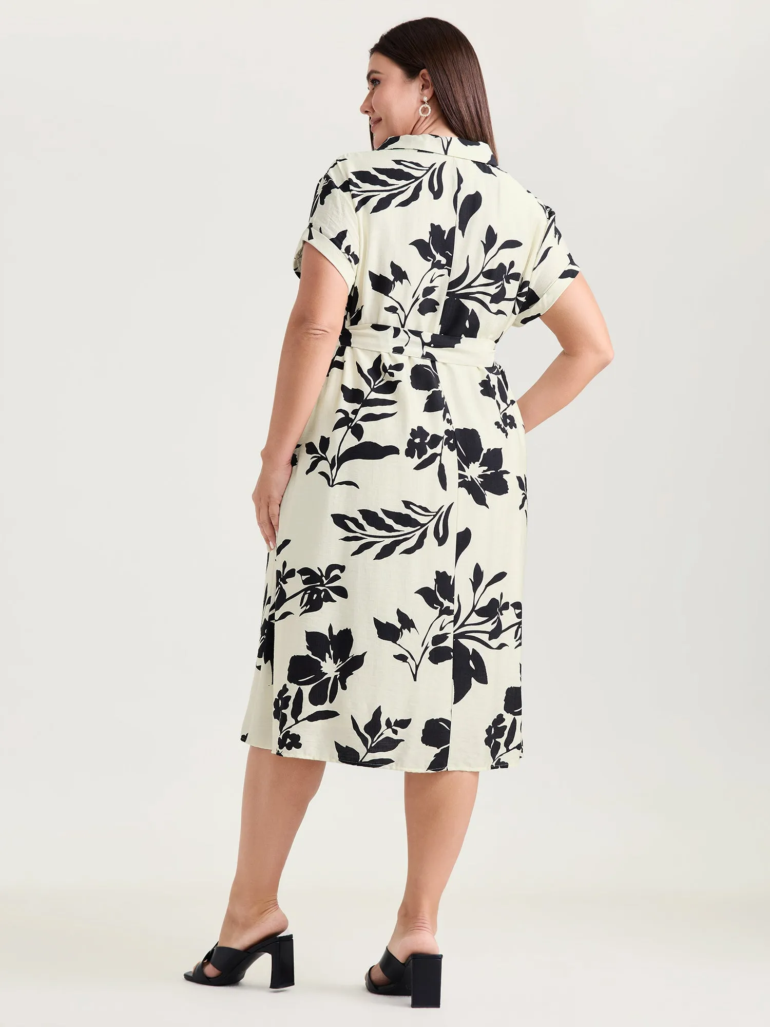Monochrome Floral Print Collared Midi Dress sold by Bloomchic product image thumbnail 4