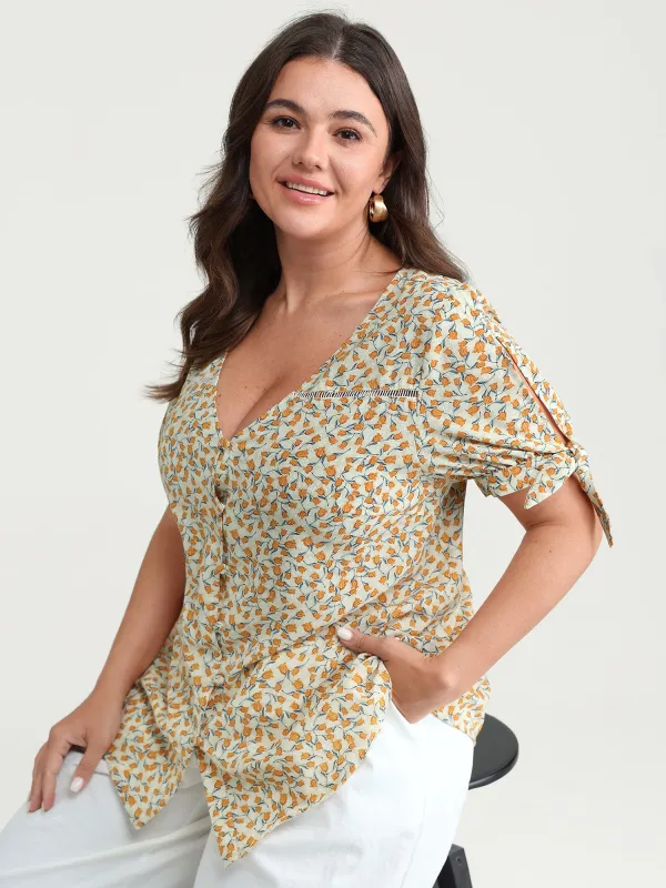 Micro Floral Print Lace Trim Blouse made by Bloomchic