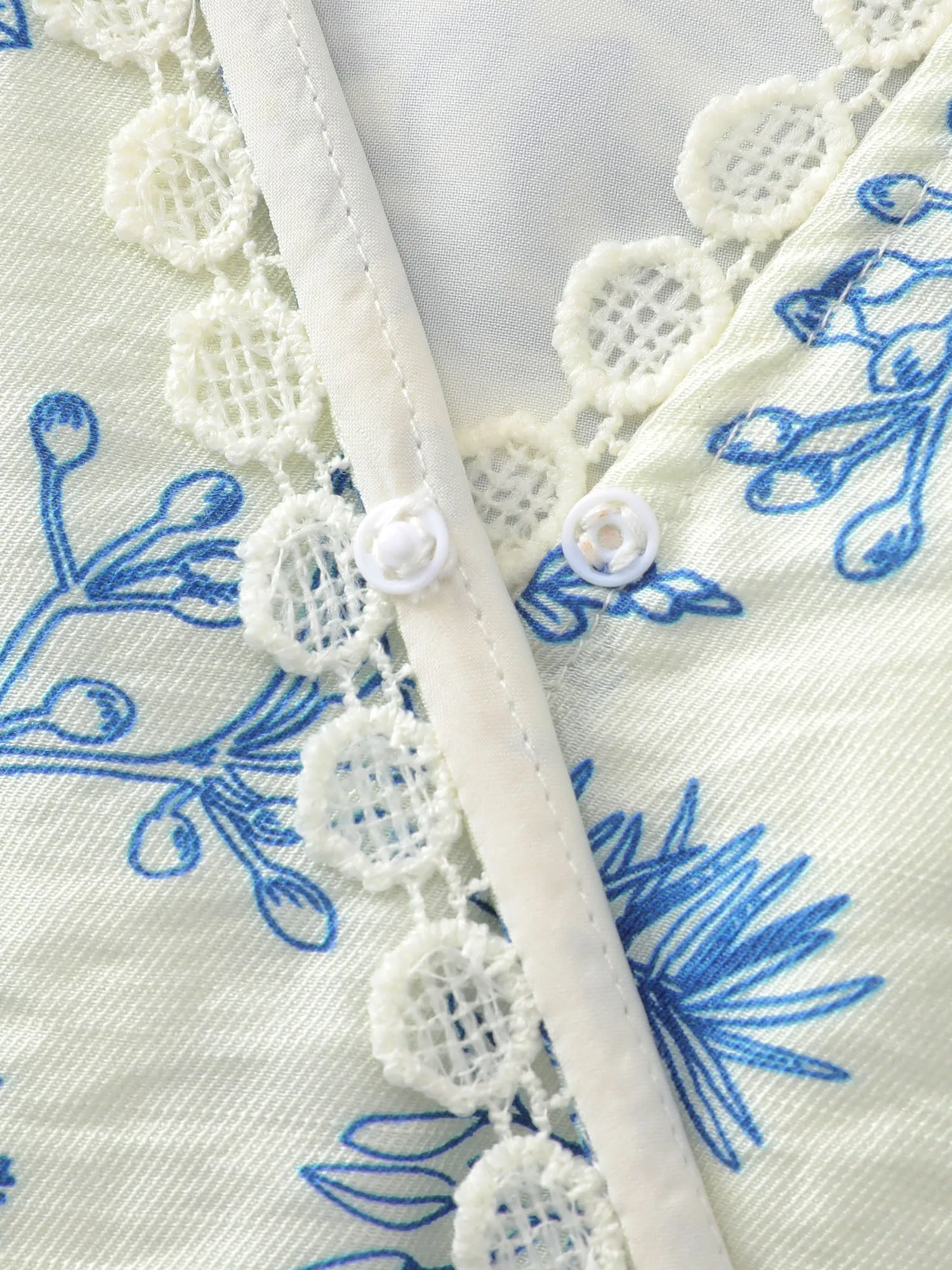 Femme Floral Print Lace Trim Maxi Dress sold by Bloomchic product image thumbnail 5