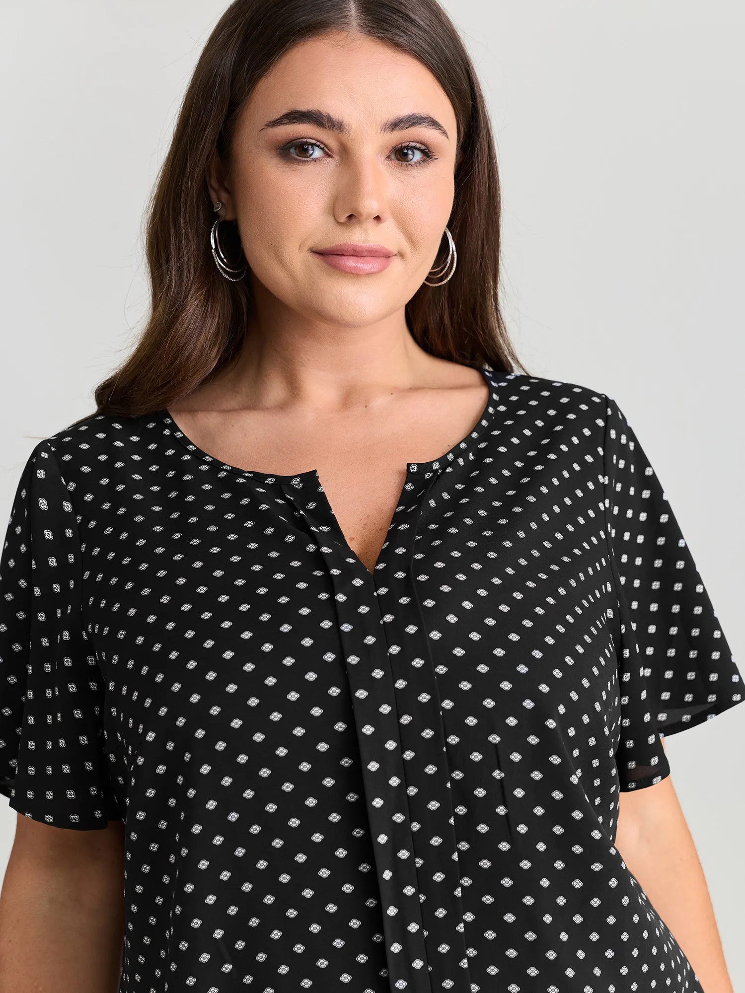 Geometric Print Pleated Front Blouse sold by Bloomchic product image thumbnail 2