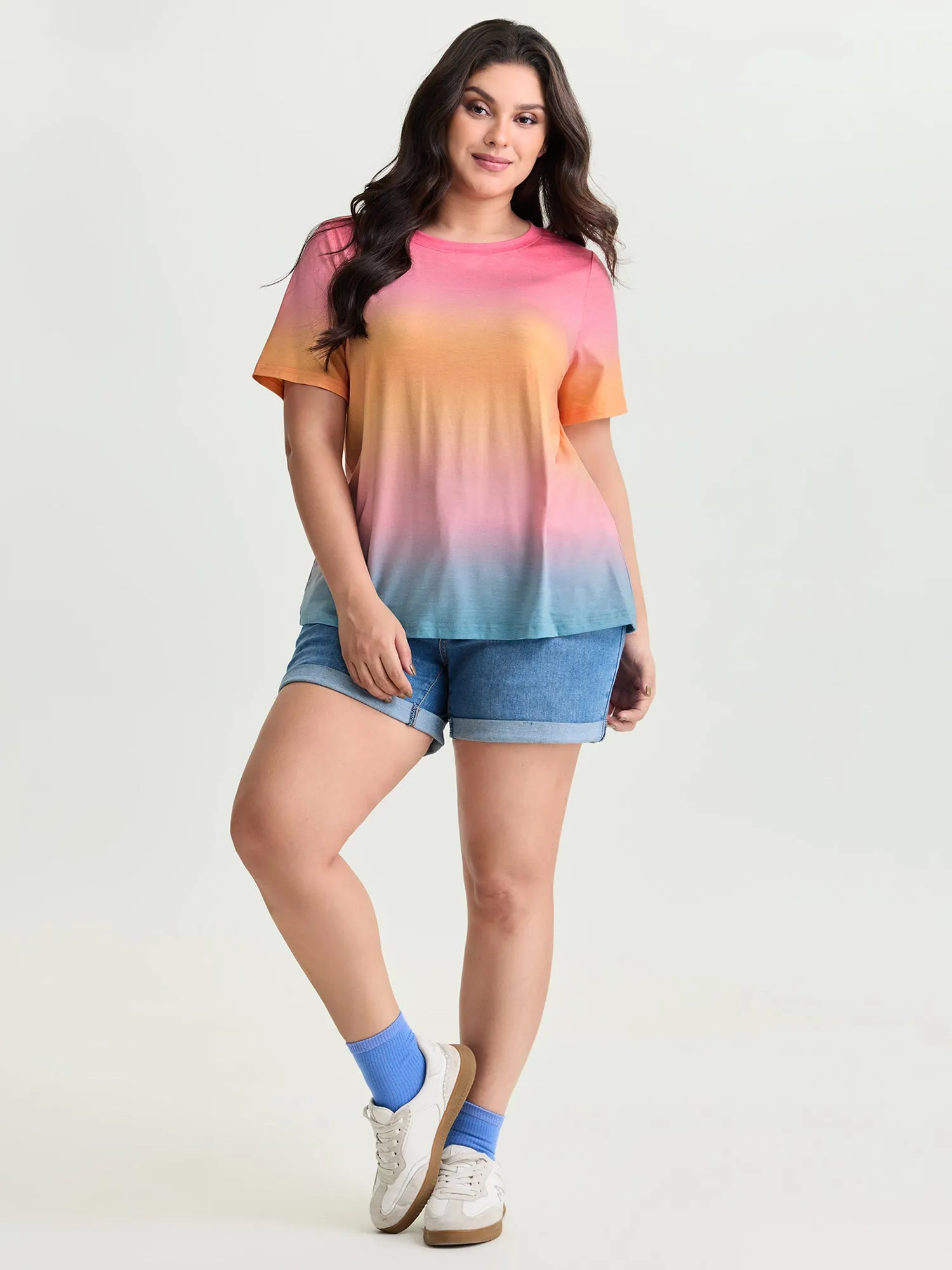 Ombre Gradient Round Neck T-Shirt sold by Bloomchic product image thumbnail 3