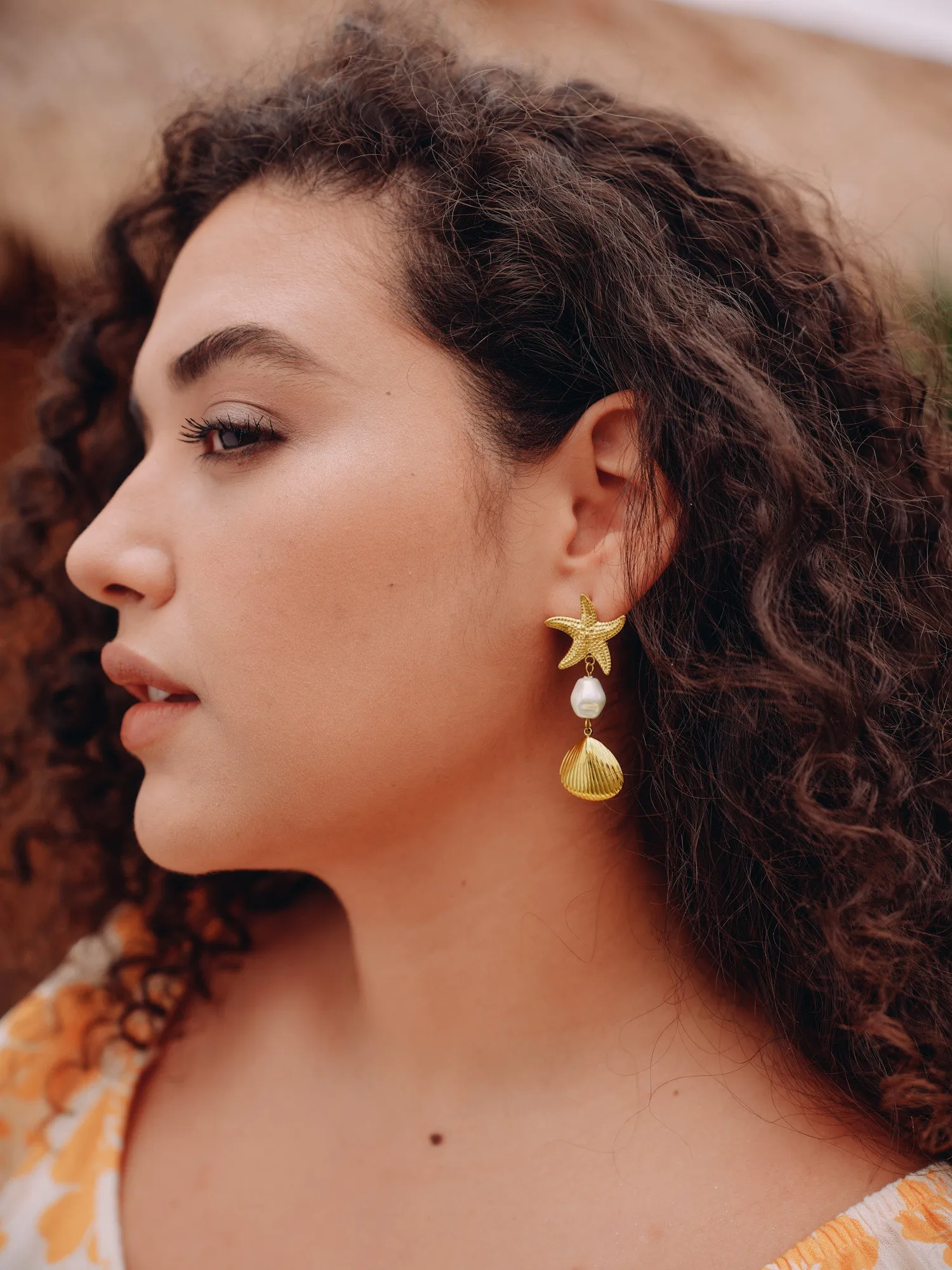 Gold Starfish & Shell Drop Earrings sold by Bloomchic product image thumbnail 2