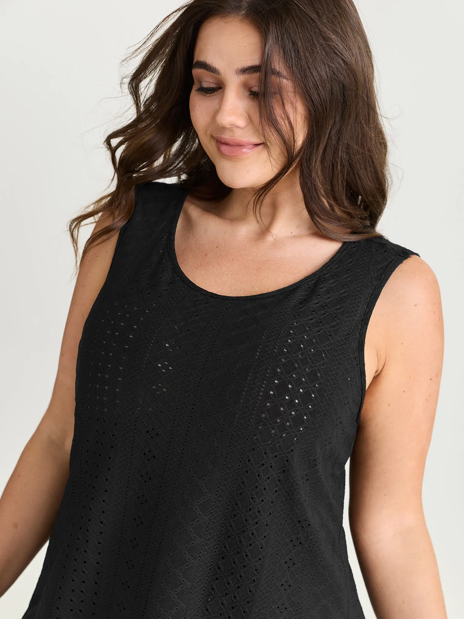 Stretchy Textured Round Neck Tank Top sold by Bloomchic product image thumbnail 2