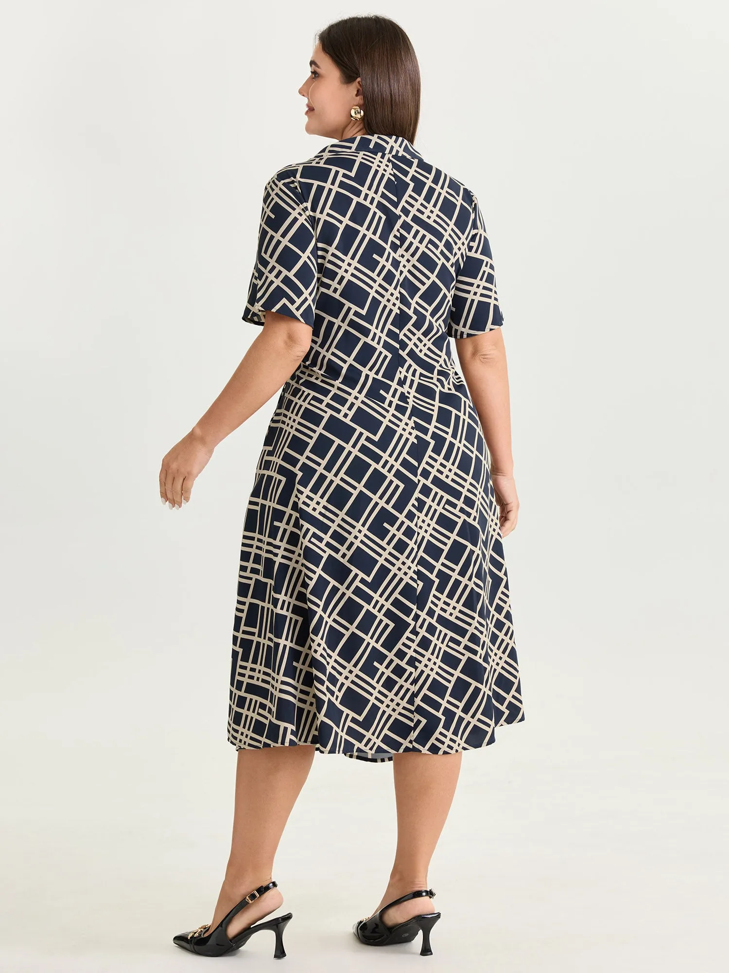Geometric Print Collar Pleated Midi Dress sold by Bloomchic product image thumbnail 4