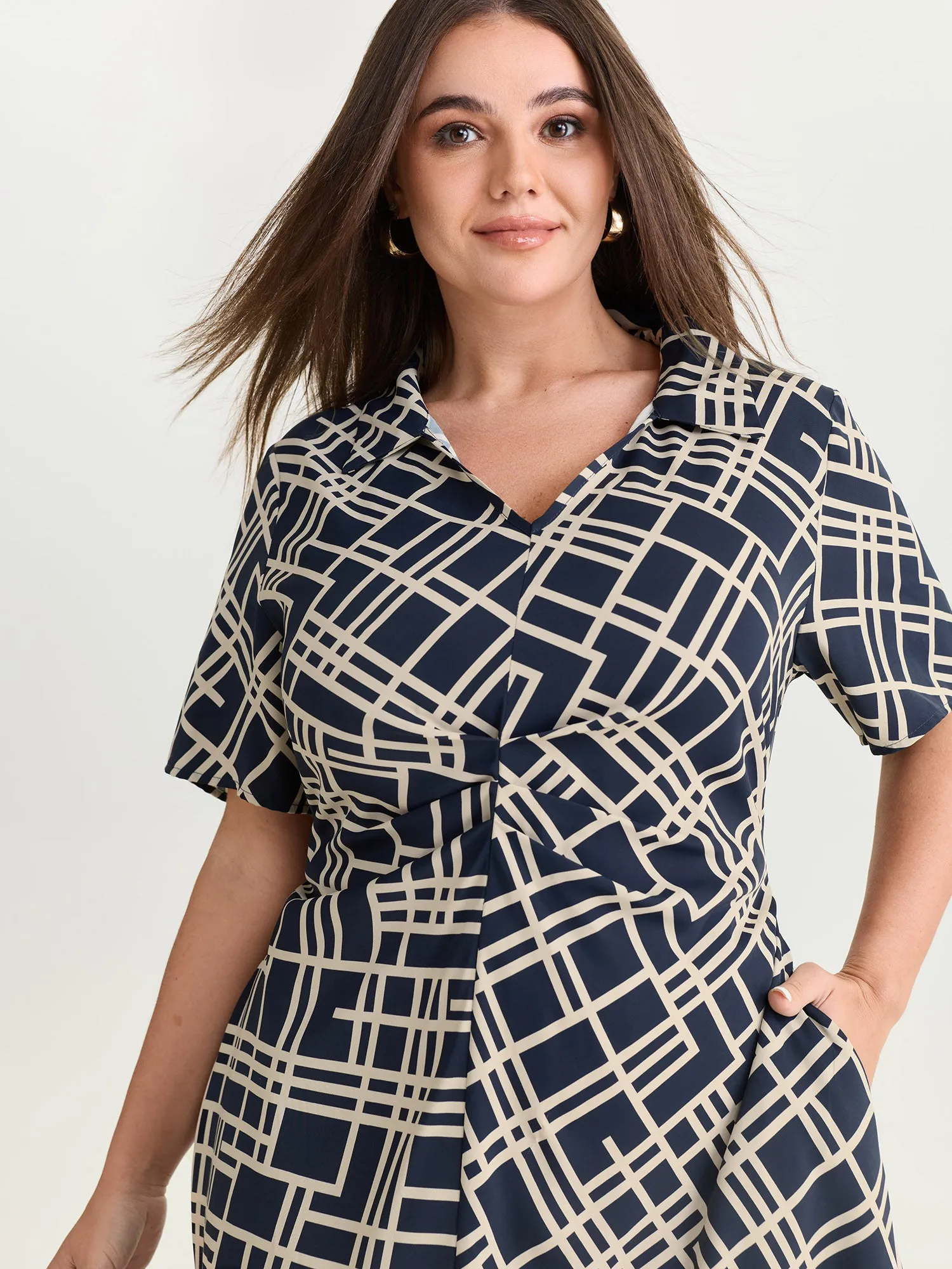 Geometric Print Collar Pleated Midi Dress sold by Bloomchic product image thumbnail 2