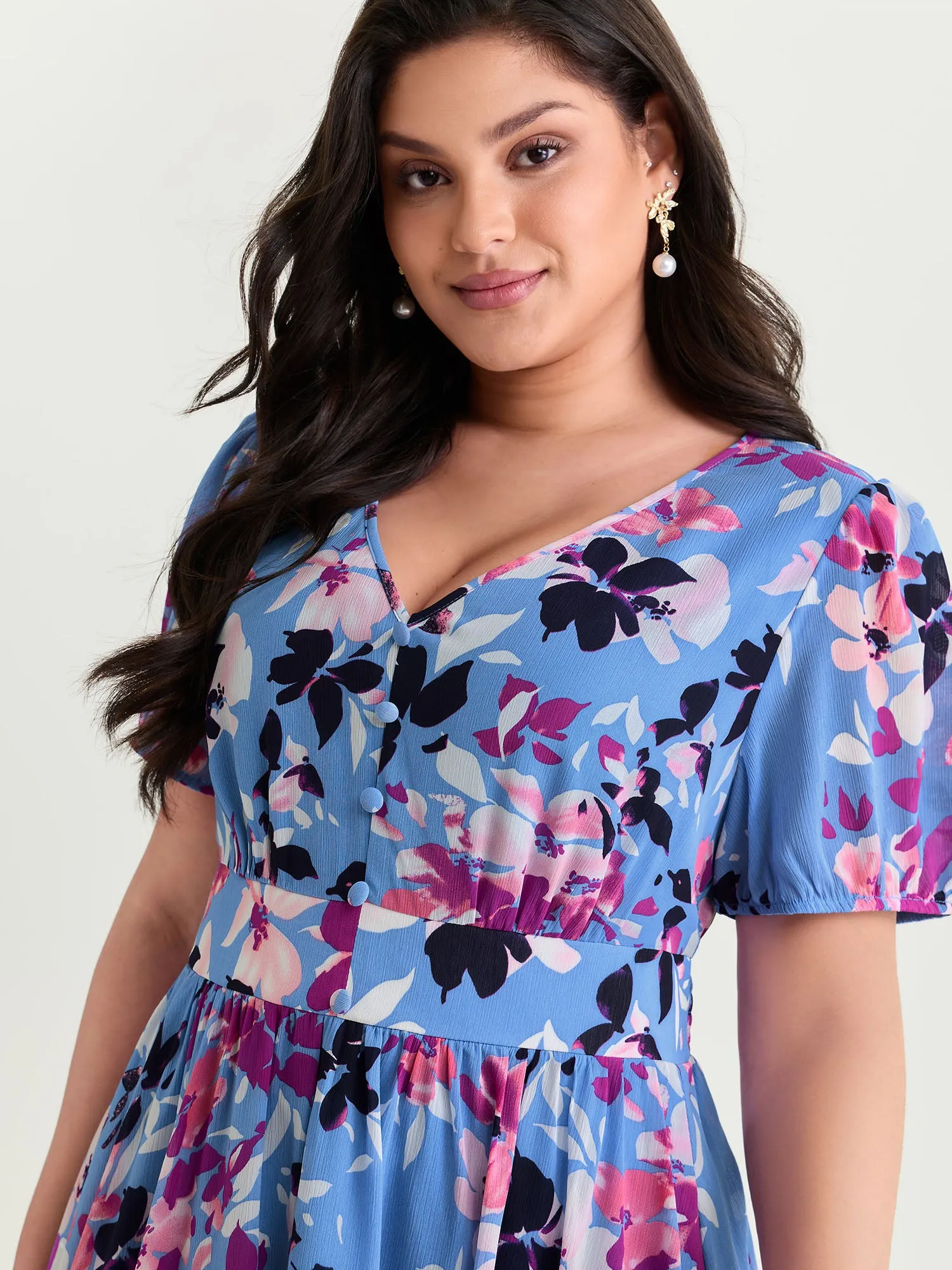 Island-Ready Floral Print V-Neckline Maxi Dress sold by Bloomchic product image thumbnail 2