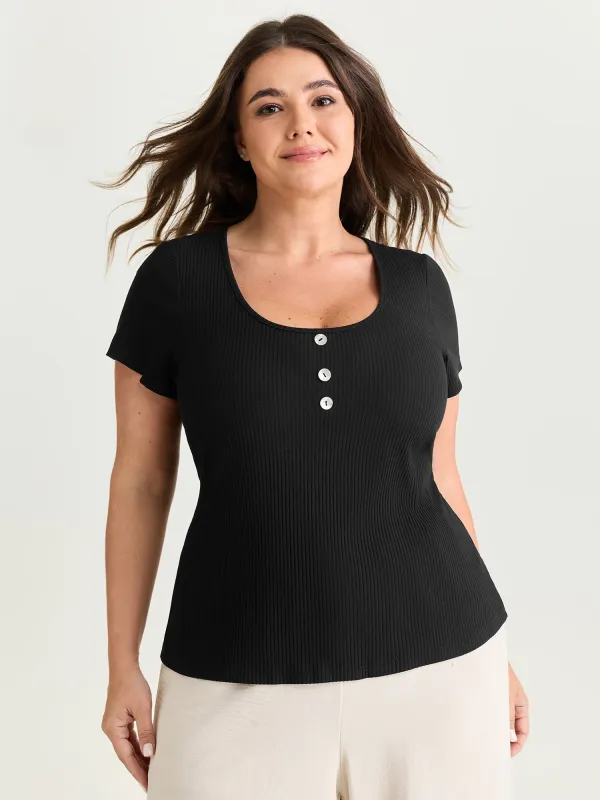 Cotton Scoop Neck Curvy-Fit T-Shirt made by Bloomchic