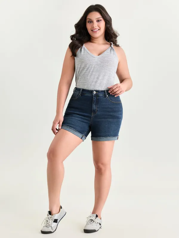Stretchy Folded Hem Skinny-Fit Denim Shorts made by Bloomchic