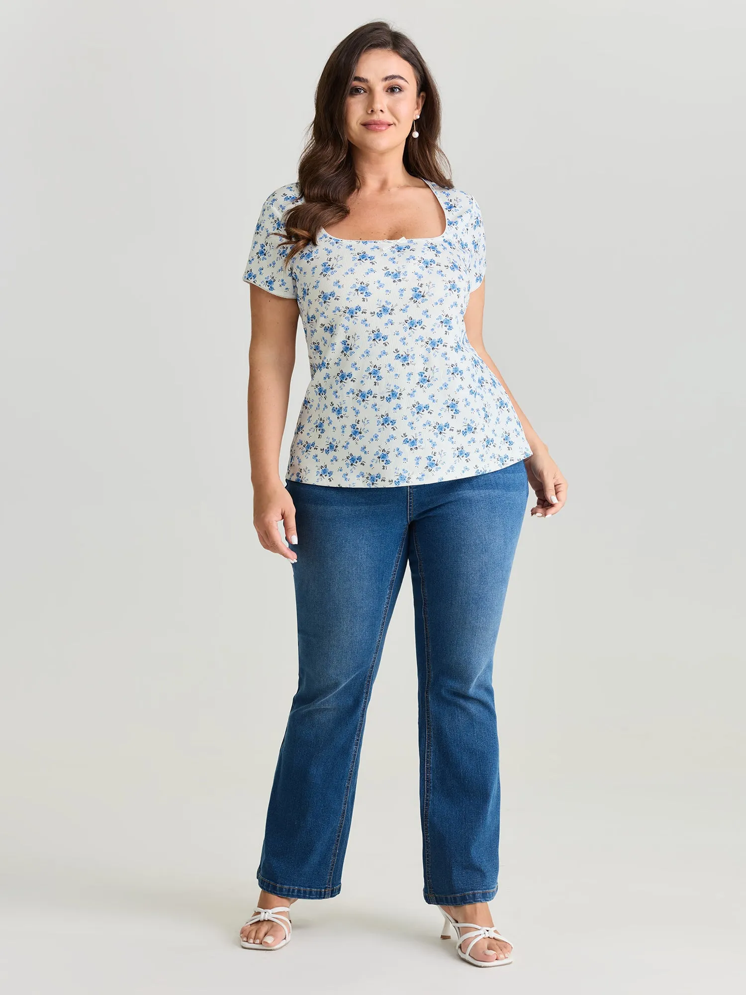 Stretchy Floral Print Curvy Hem T-Shirt sold by Bloomchic product image thumbnail 3