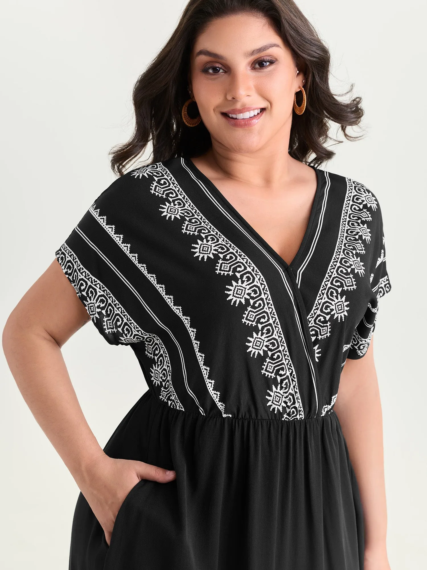 Boho Geometric Print V-Neck Maxi Dress sold by Bloomchic product image thumbnail 2