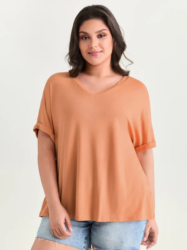 Supersoft Plain V-Neck Relaxed-Fit T-Shirt made by Bloomchic