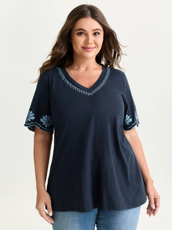 Cotton Stretchy V-Neck Floral Print T-Shirt made by Bloomchic
