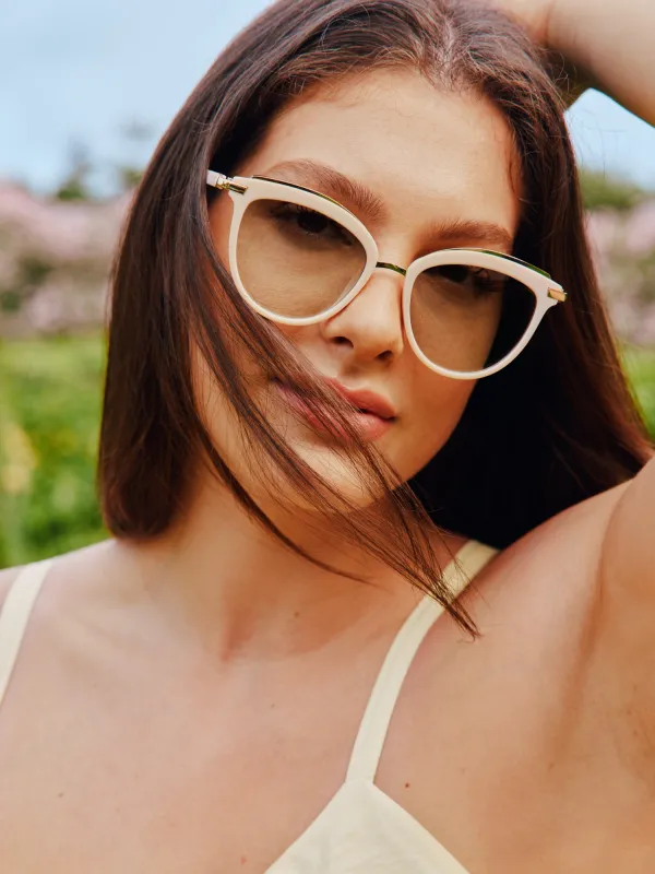 Cat Eye Gradient Lens Sunglasses With Box made by Bloomchic