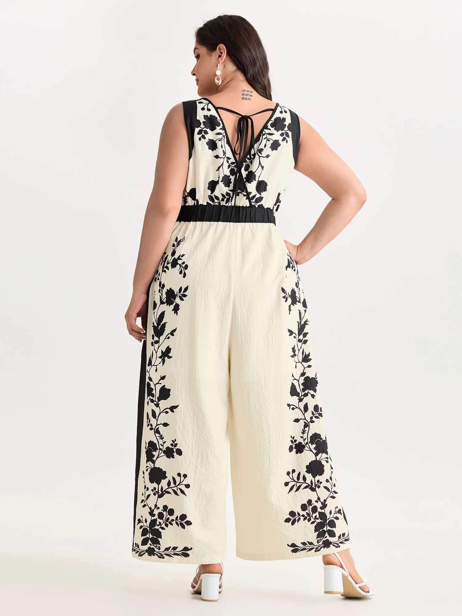 Color Contrast Floral Print Back-Tie Jumpsuit sold by Bloomchic product image thumbnail 4