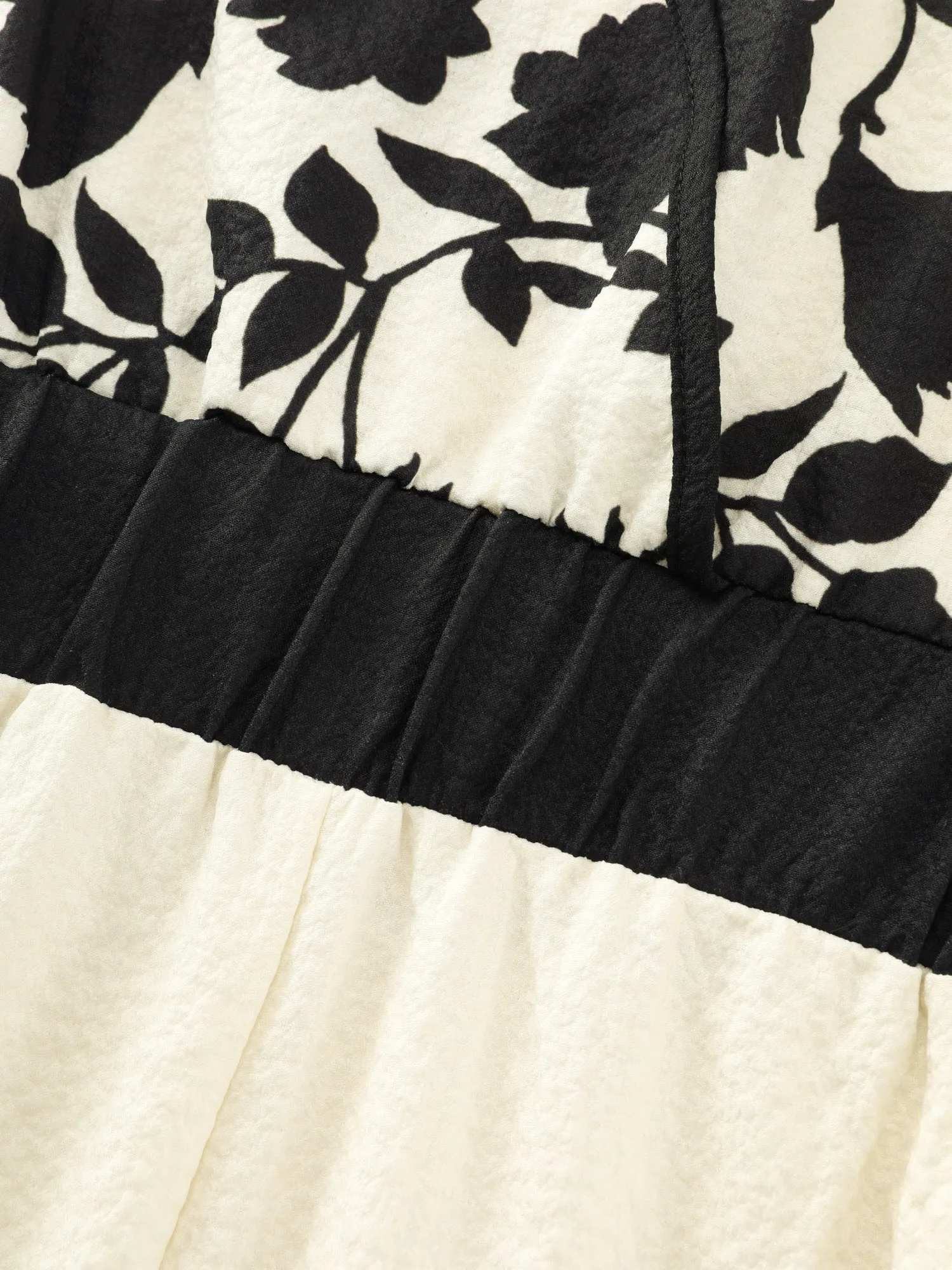 Color Contrast Floral Print Back-Tie Jumpsuit sold by Bloomchic product image thumbnail 5