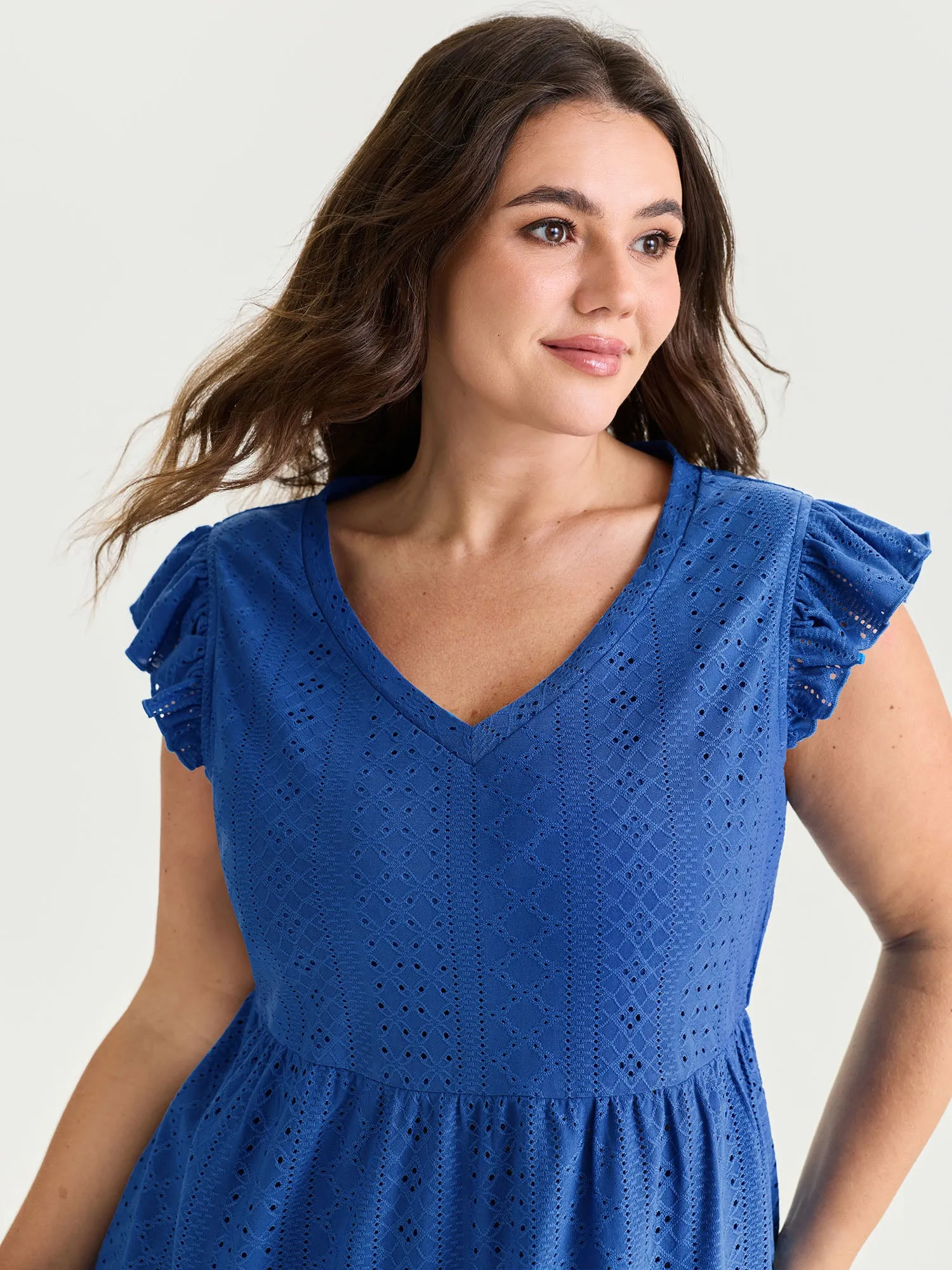 Textured Ruffled Hem V-Neck Knit Top sold by Bloomchic product image thumbnail 2