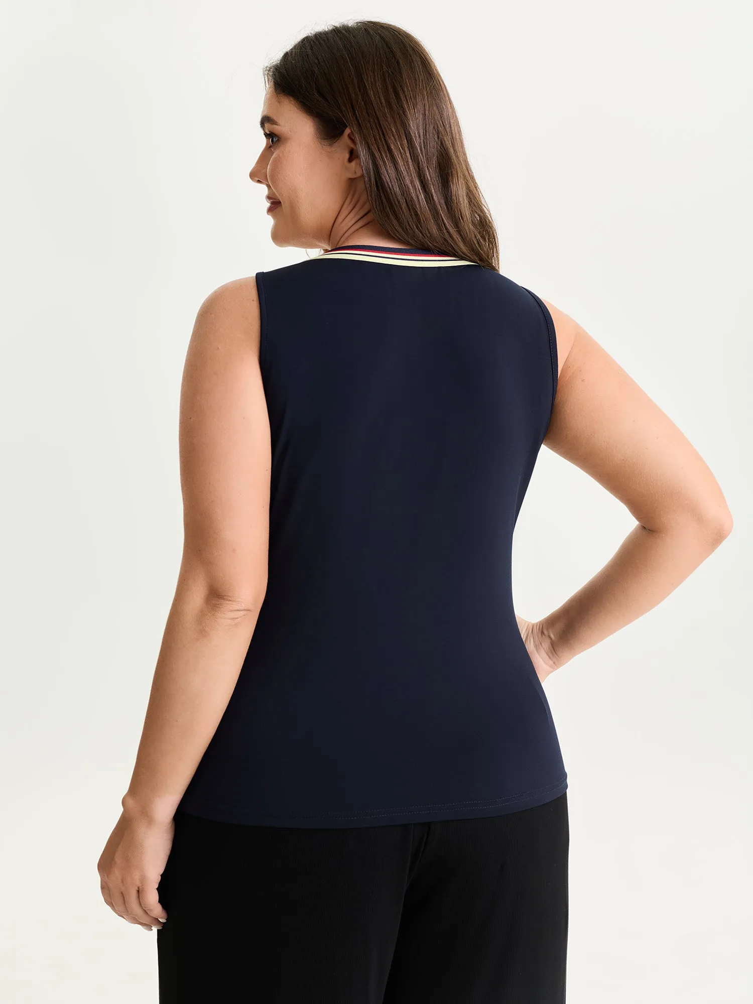 Stretchy Color Contrast Neckline Tank Top sold by Bloomchic product image thumbnail 5
