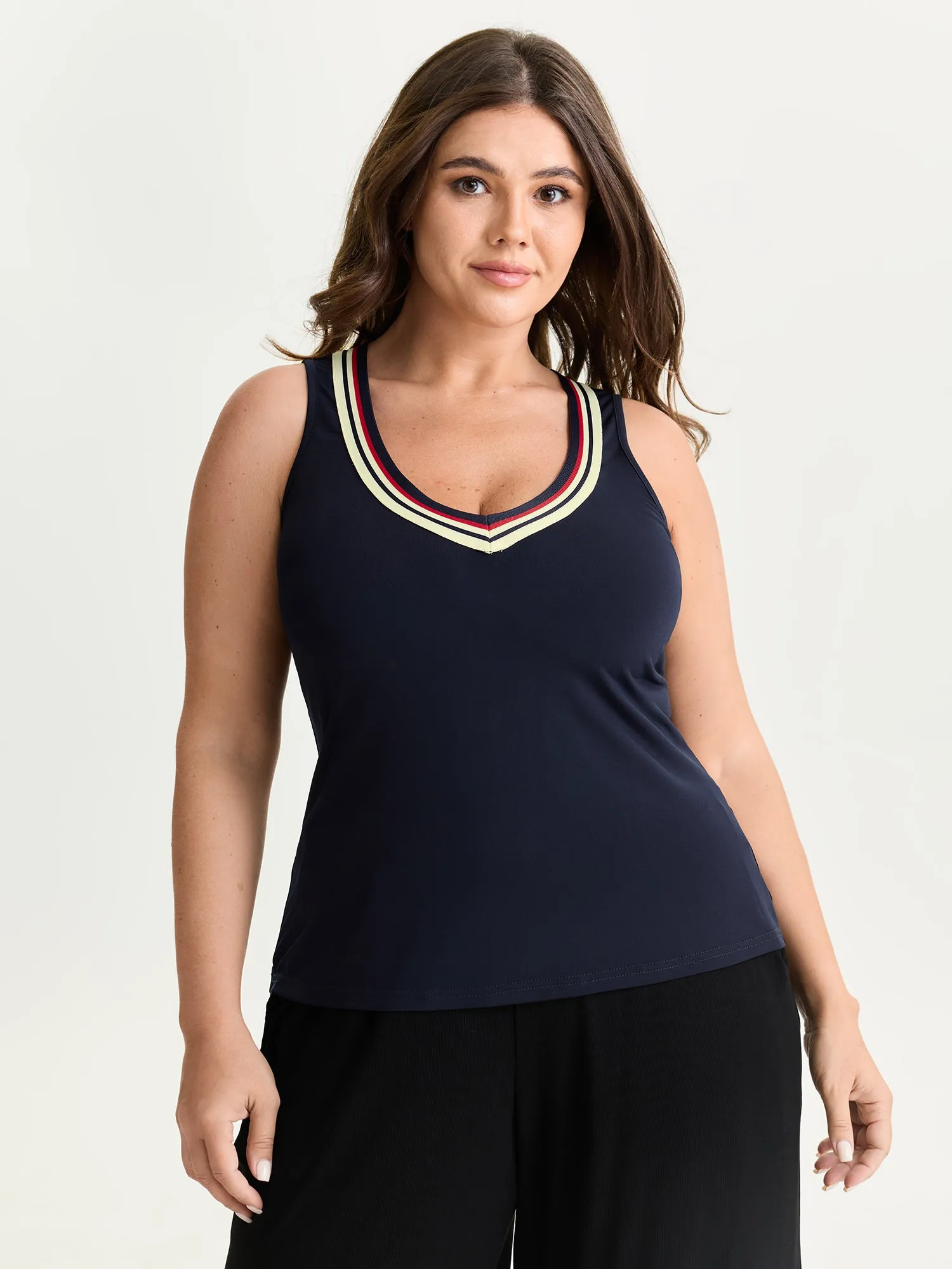 Stretchy Color Contrast Neckline Tank Top sold by Bloomchic product image thumbnail 2