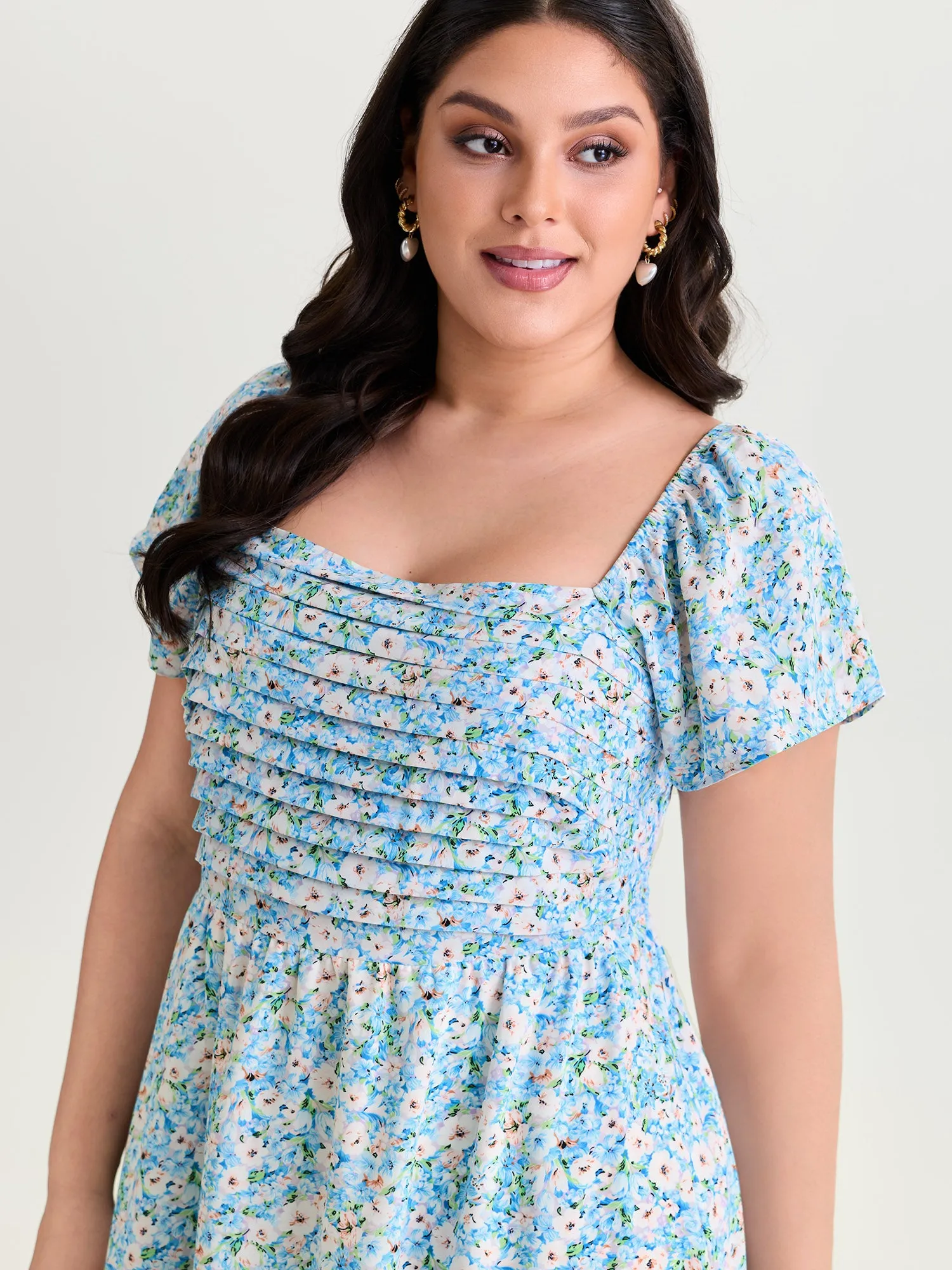 Floral Print Square Neckline Pleated Midi Dress sold by Bloomchic product image thumbnail 2