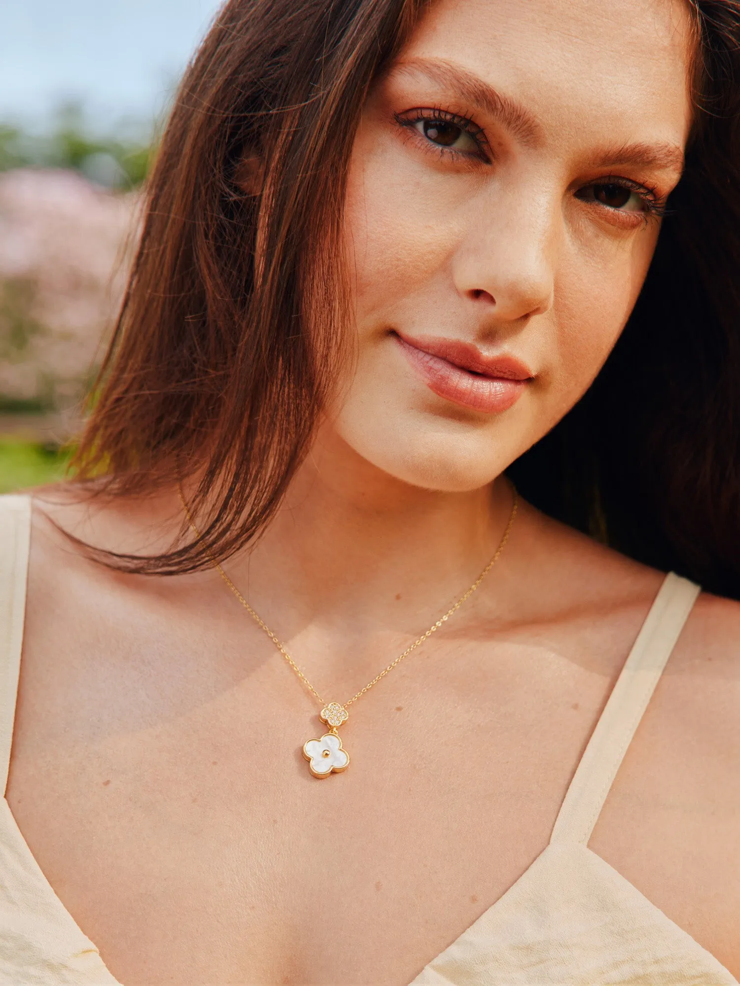 Double Clover Pendant Necklace sold by Bloomchic
