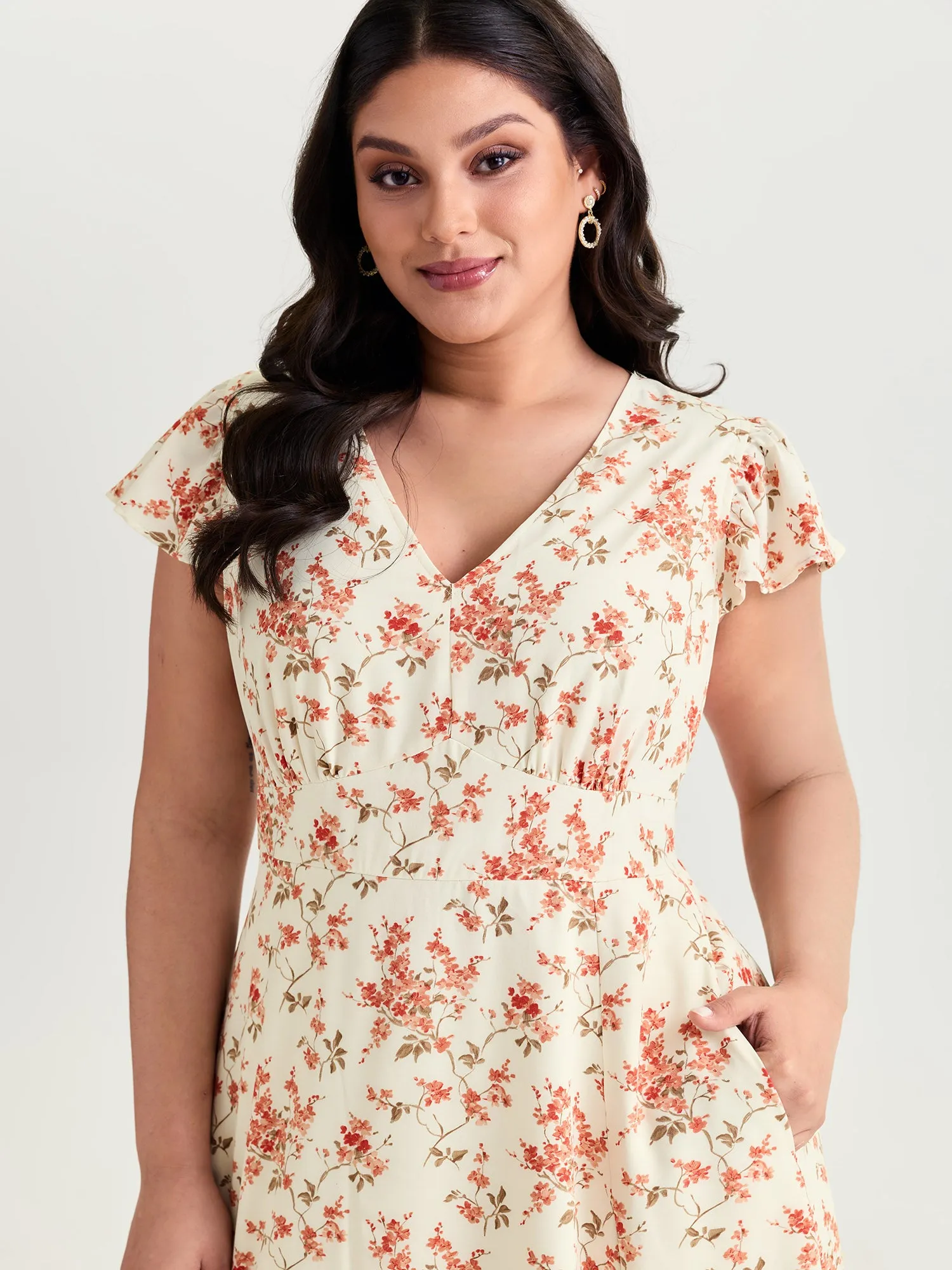 Floral Print Shirred Ruffled Sleeve Midi Dress sold by Bloomchic product image thumbnail 2