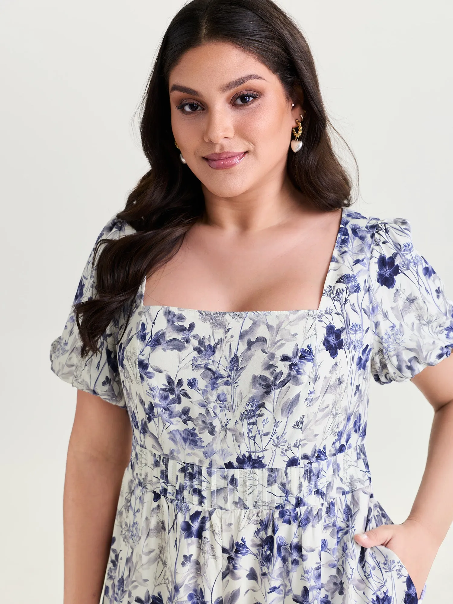 Floral Print Bubble Sleeve Romper sold by Bloomchic product image thumbnail 3