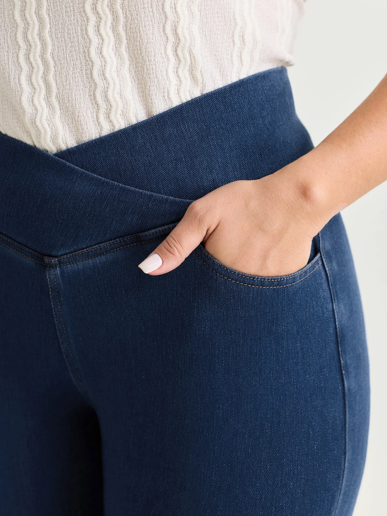 Pull-On Stretchy Wide Waistband Skinny-Fit Jeans sold by Bloomchic product image thumbnail 3