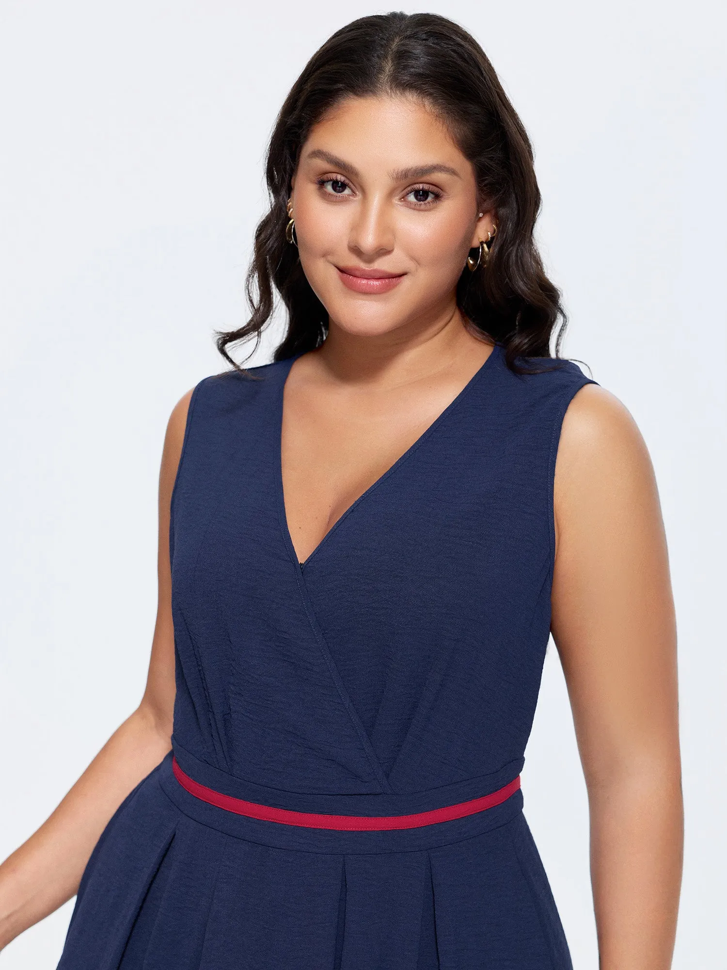 Color Contrast Pleated V-Neck Midi Dress sold by Bloomchic product image thumbnail 2