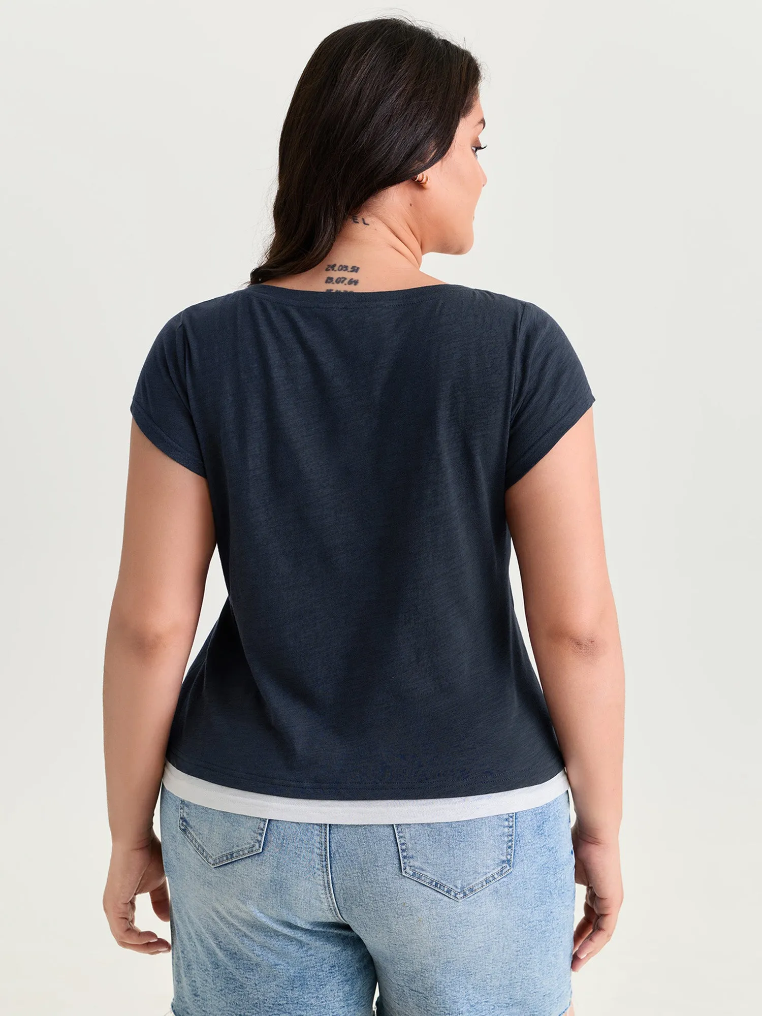 Cotton Stretchy Color Contrast Fitted T-Shirt sold by Bloomchic product image thumbnail 5