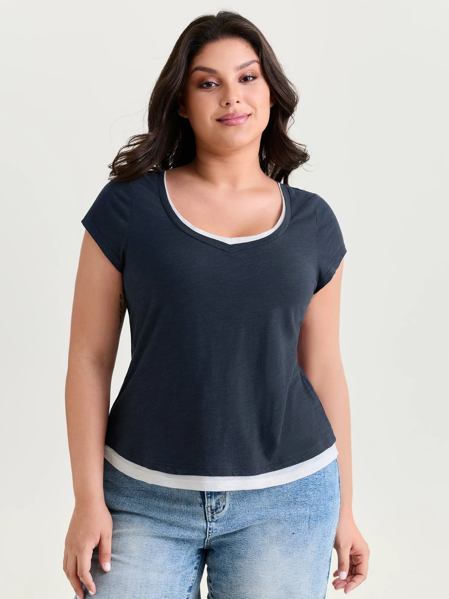 Cotton Stretchy Color Contrast Fitted T-Shirt sold by Bloomchic